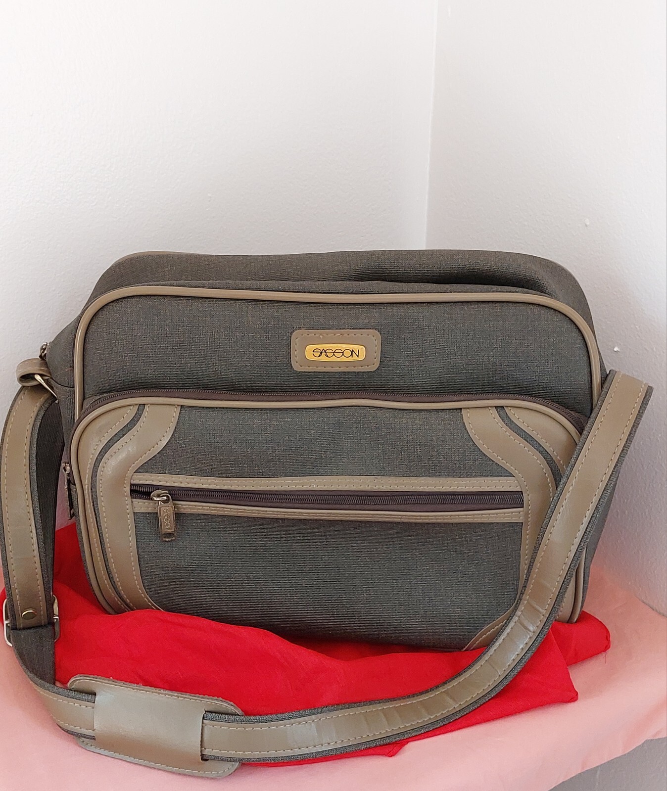 Vintage Sasson Travel Tote Carry-On Luggage Bag