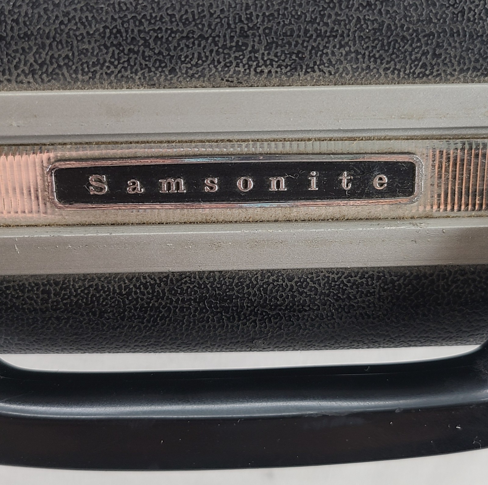 Vintage Samsonite 70’s Super Slim 2.75″ Black Attache Hardshell Briefcase