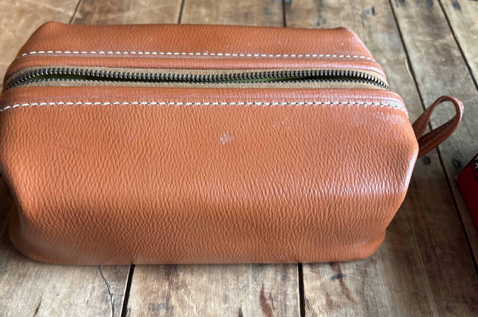 VINTAGE – Split Cowhide Toiletries Shave Case Camel