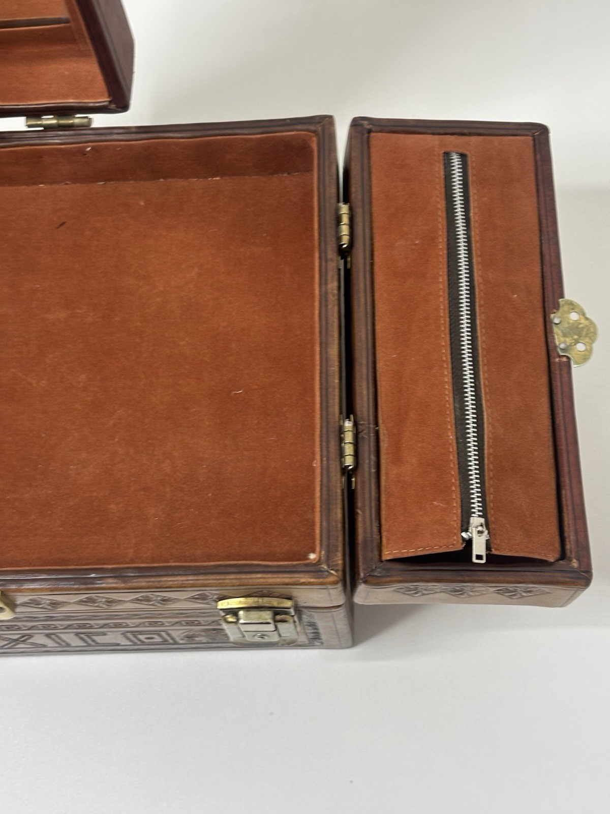 Vintage Tooled Leather Artmex Mexico Travel Overnight Vanity Train Case