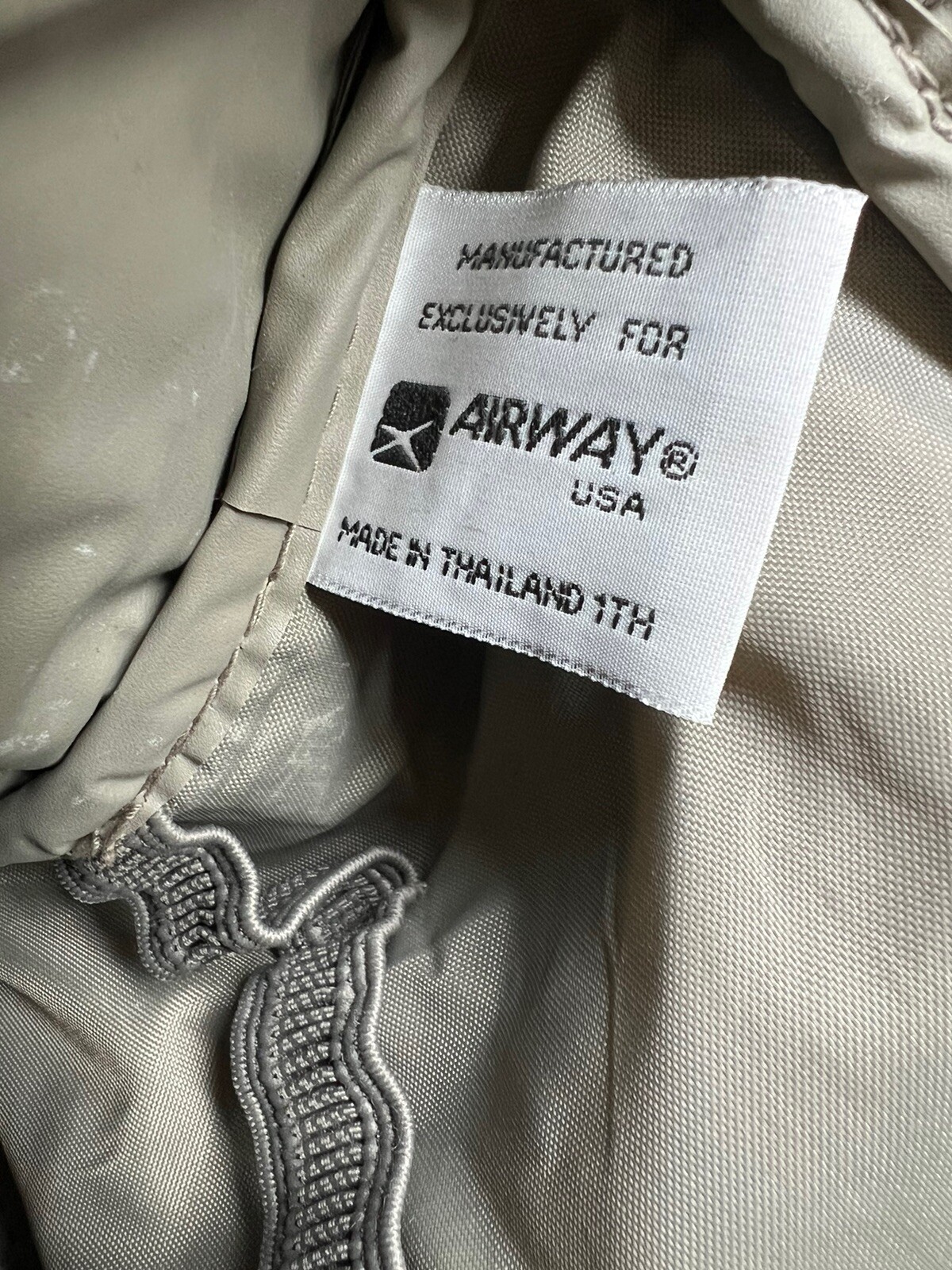 Airway Bag Tapestry Grey Green Carry On Over The Shoulder. Clean Inside Out.