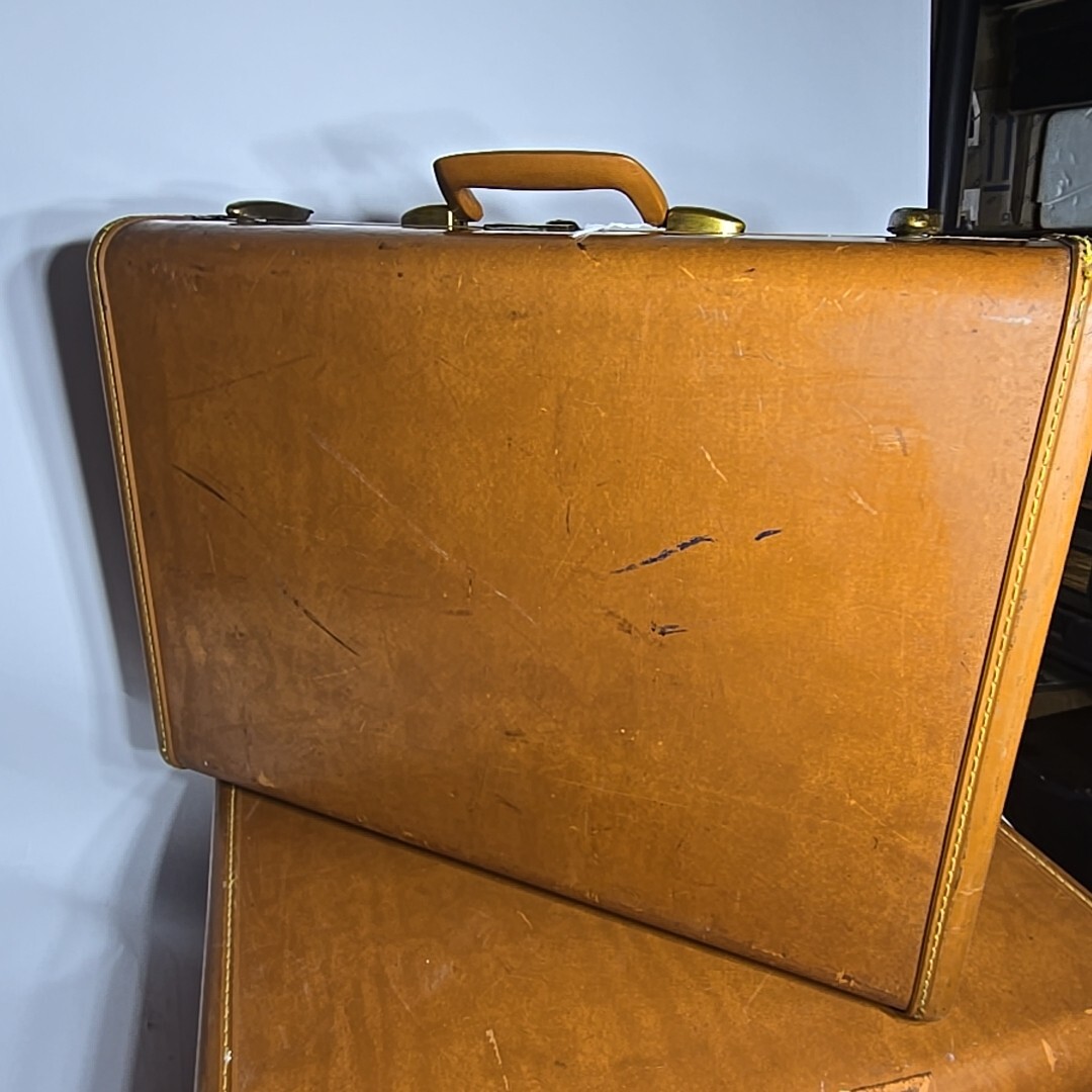 1950s Samsonite Streamlite Hard Shell Faux Leather Luggage Suitcase 21 x 15 x 7