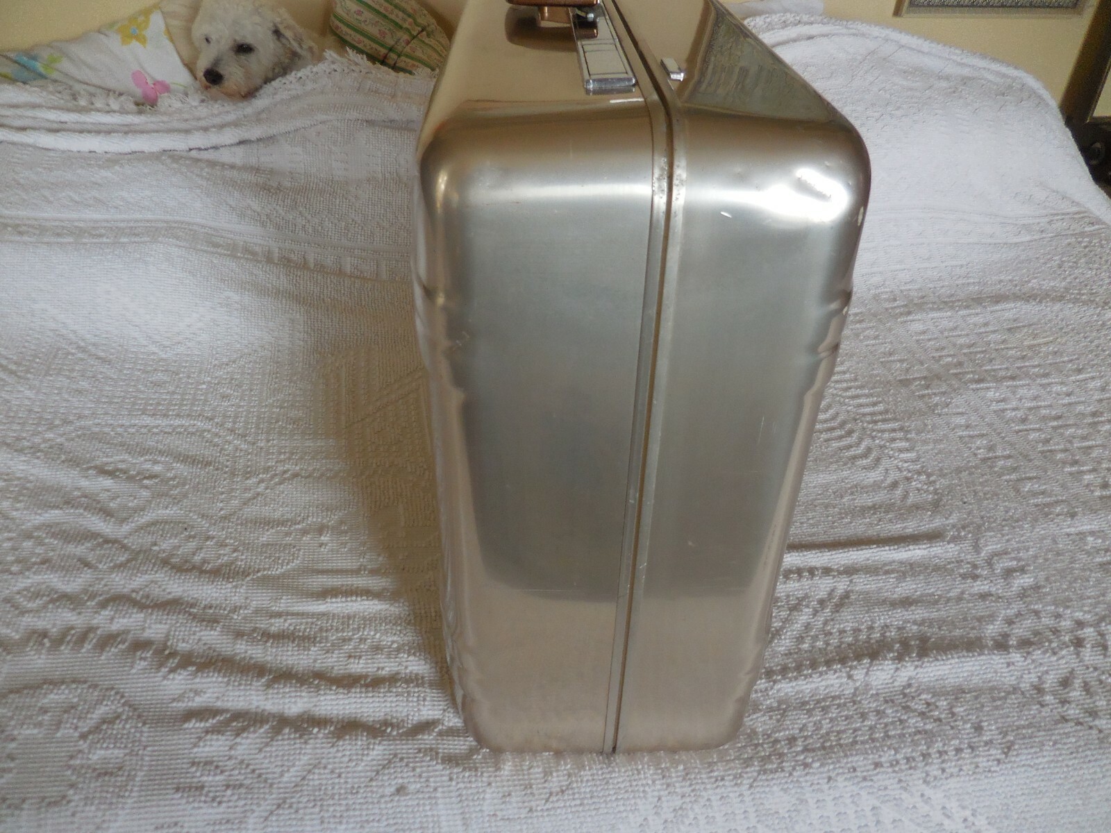 Vintage Zero Halliburton Gold Aluminum Suitcase Luggage Camera Gun Case 26x18x9