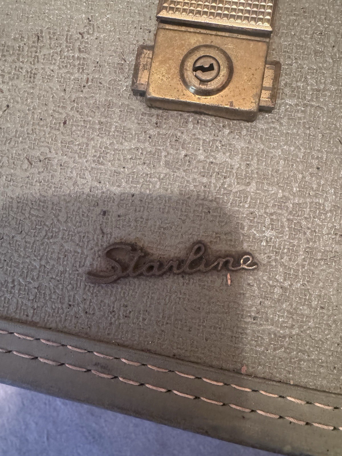 Starline Vintage Blue Grey Lady Baltimore 21x7x14 Hard Shell Suitcase Luggage