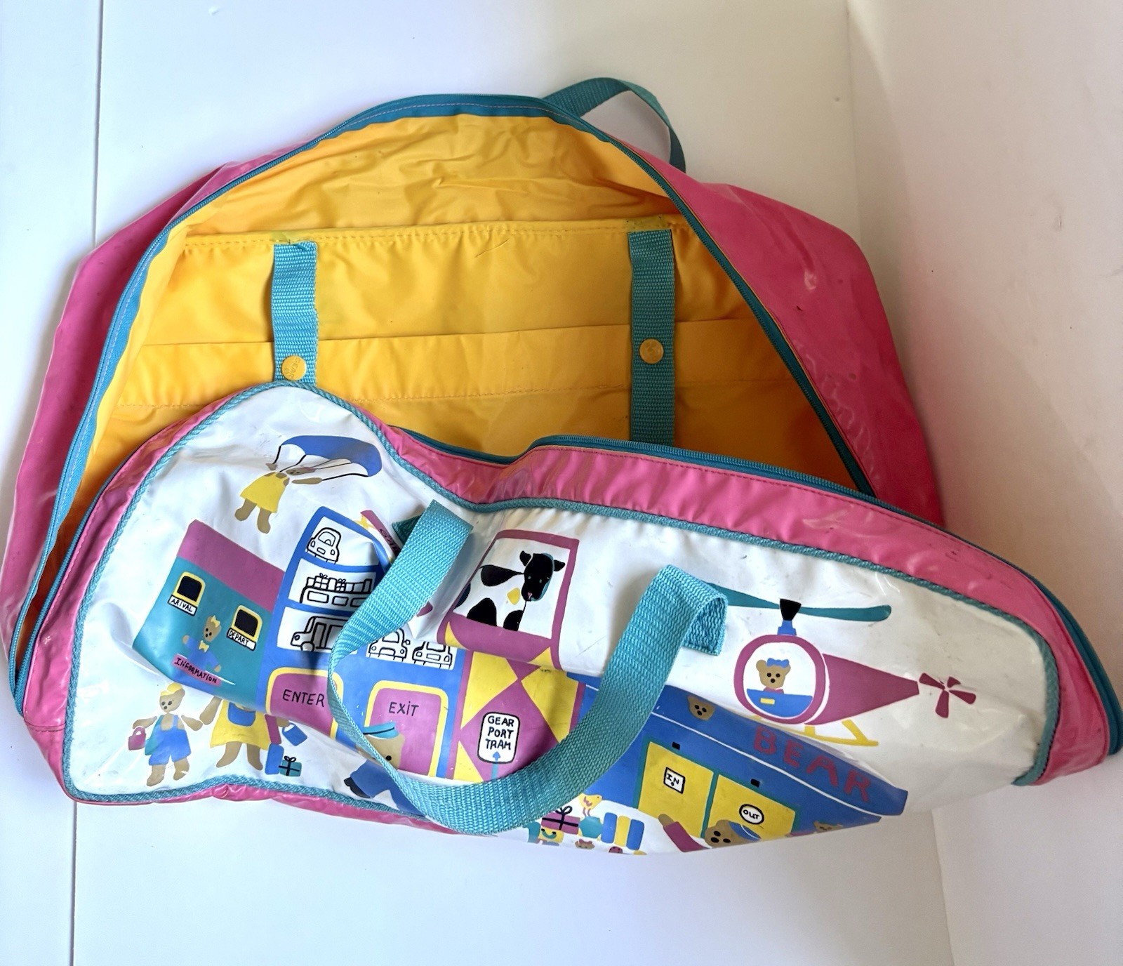 Vtg 1980s Child’s Travel Bag GEAR BEAR KIDS Zippered Suitcase Carry-On 21”x12x5”