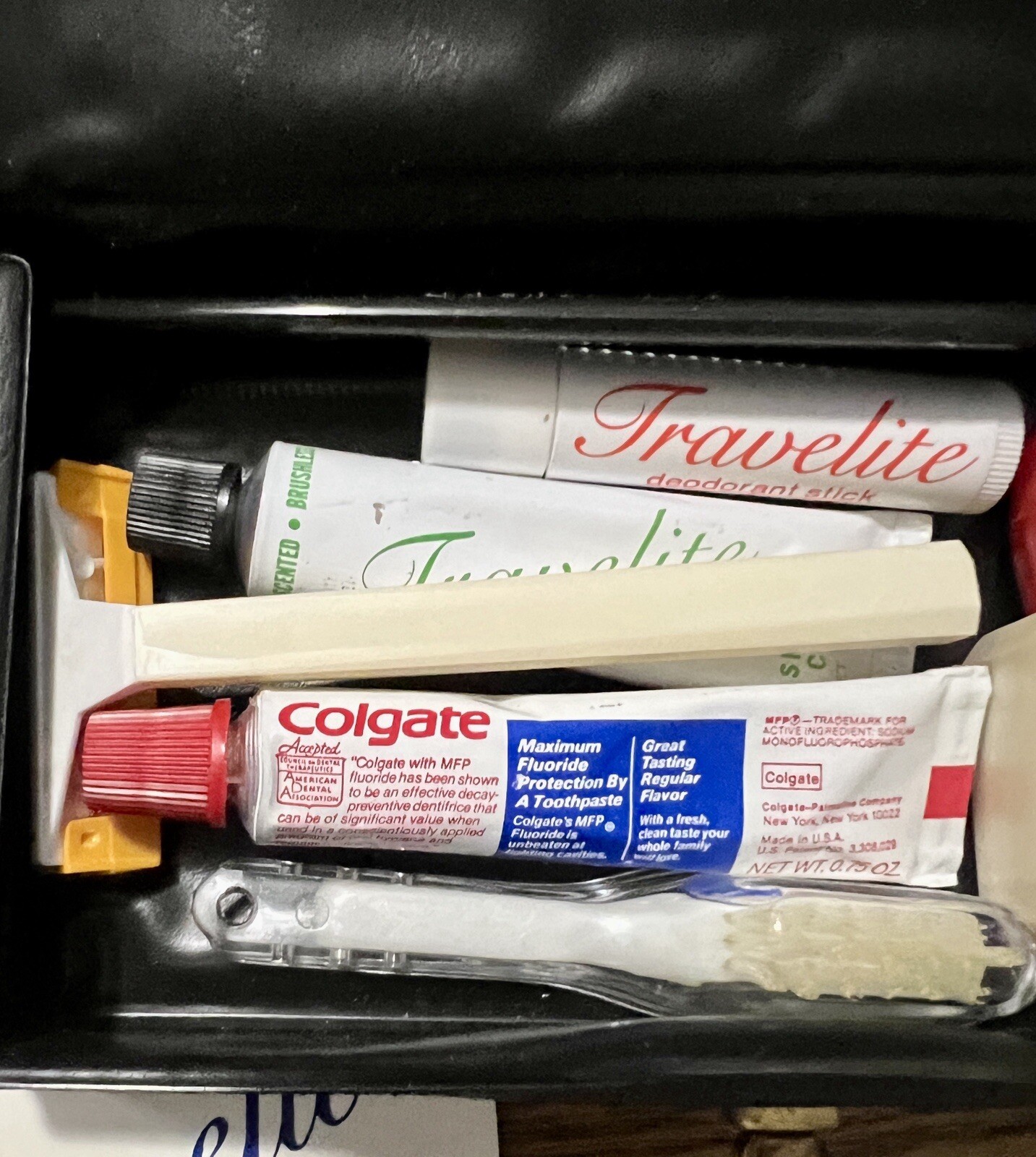 Vintage Men’s Travel Size Toiletries Case English Leather Vidal Sassoon Colgate