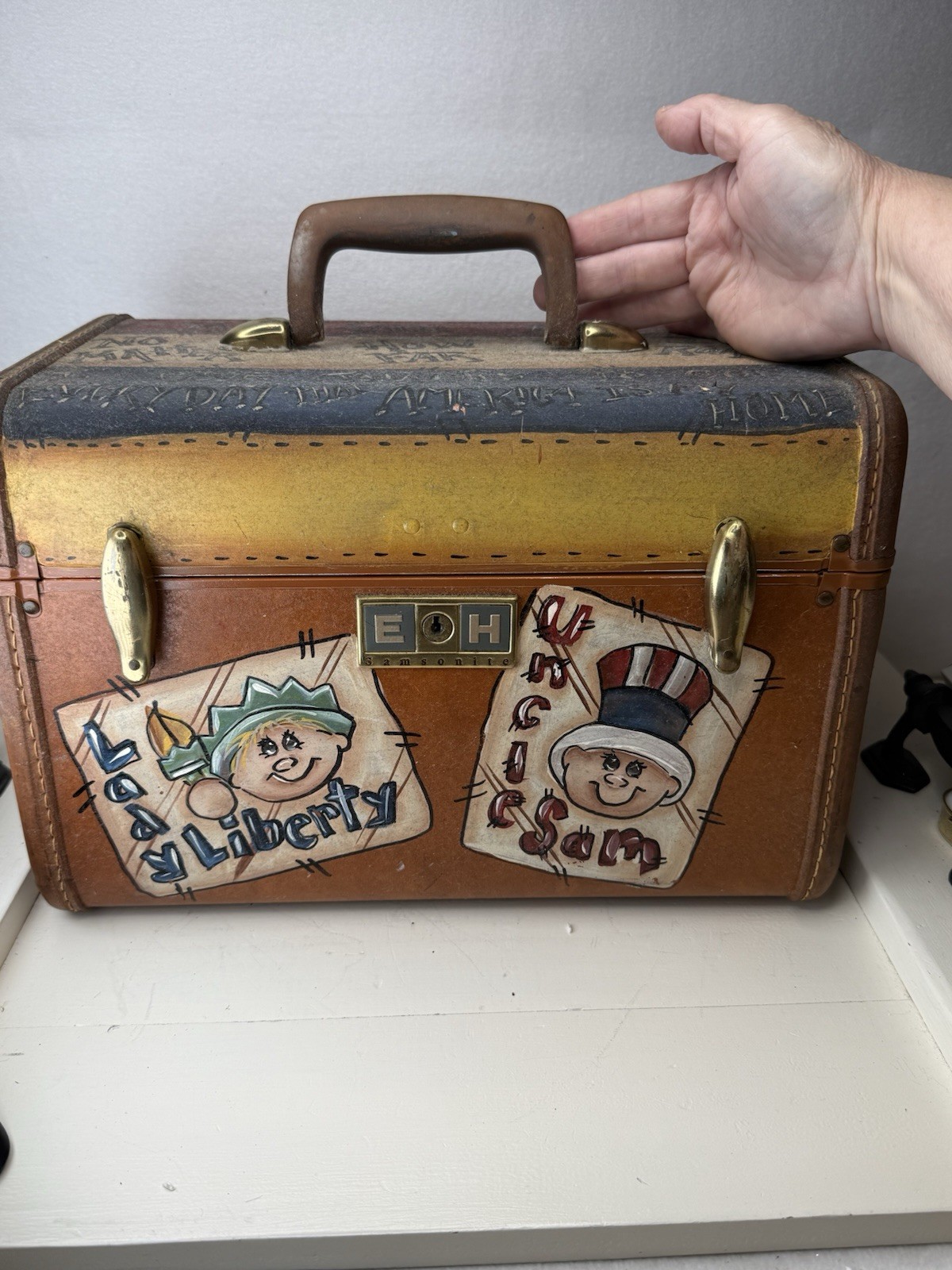 Vintage 1950’s Samsonite Shwayder Bros Train Travel Case Leather Hand Painted