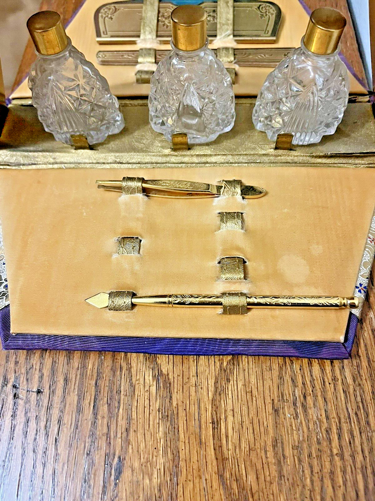 Antique Griffon Purple Moiré Travel Kit, Pre-Owned