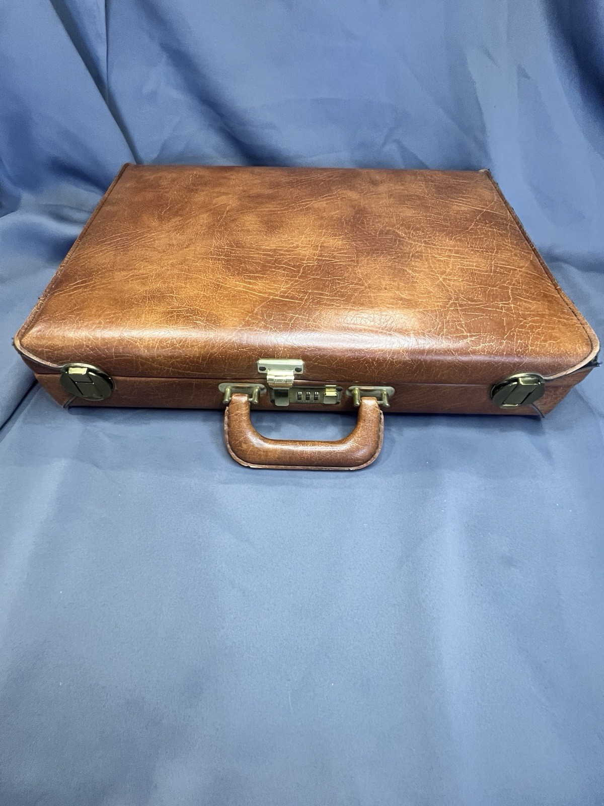 Vintage-Presto-Airway-Leather-Suitcase-Brass-Hardware-Retro-Luggage-Case