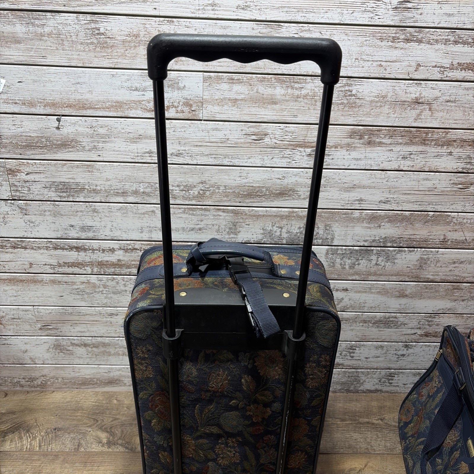 VTG Jaguar 2 Pc. Blue Floral Jacquard J.C. Penney Luggage Set Travel Suitcases