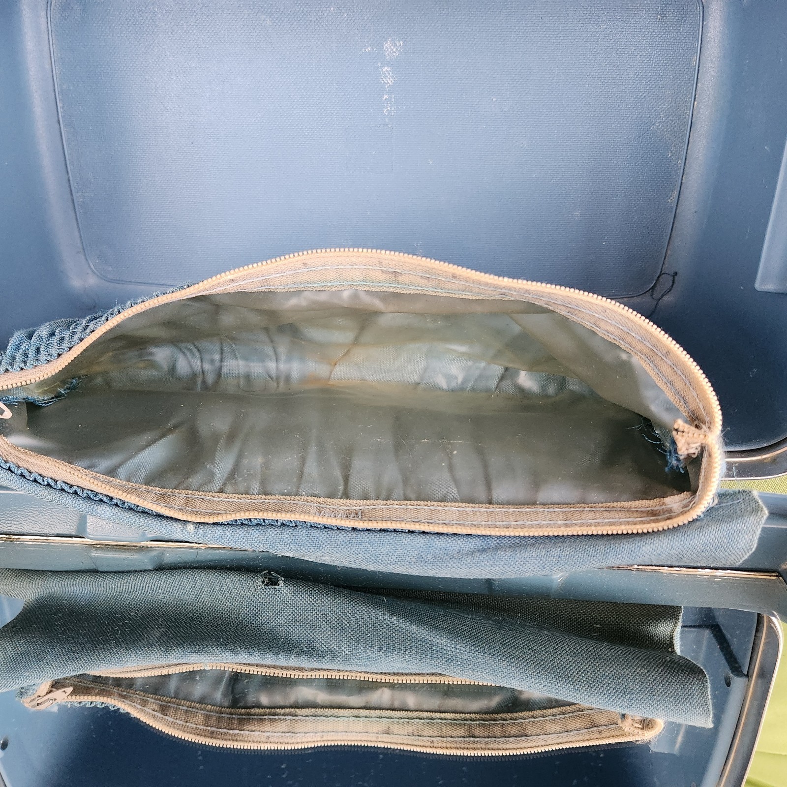 Vintage Samsonite Blue Makeup Train Case With Mirror and Tray Cosmetic Suitcase