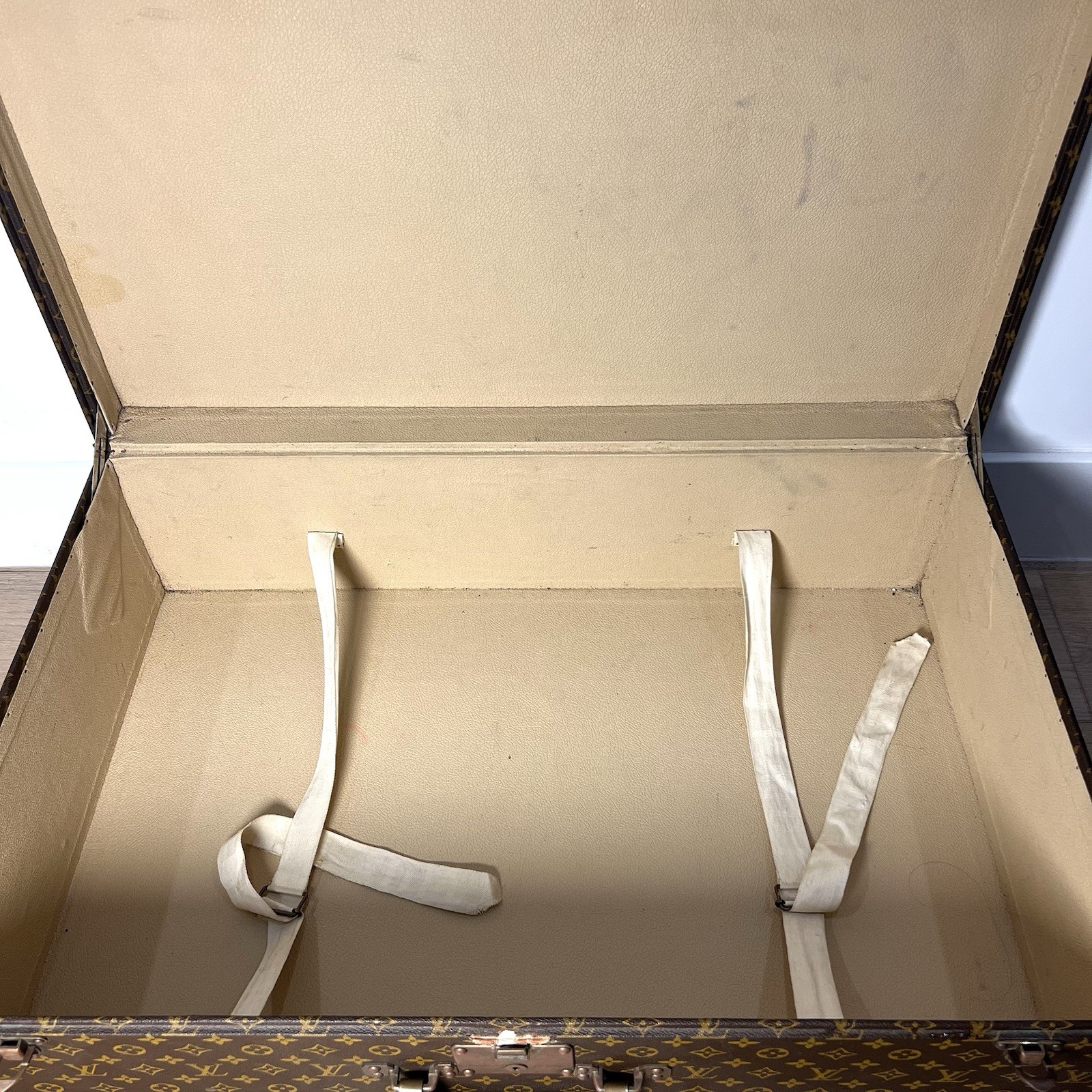 Vintage & Genuine Louis Vuitton Monogram Hard Case Trunk