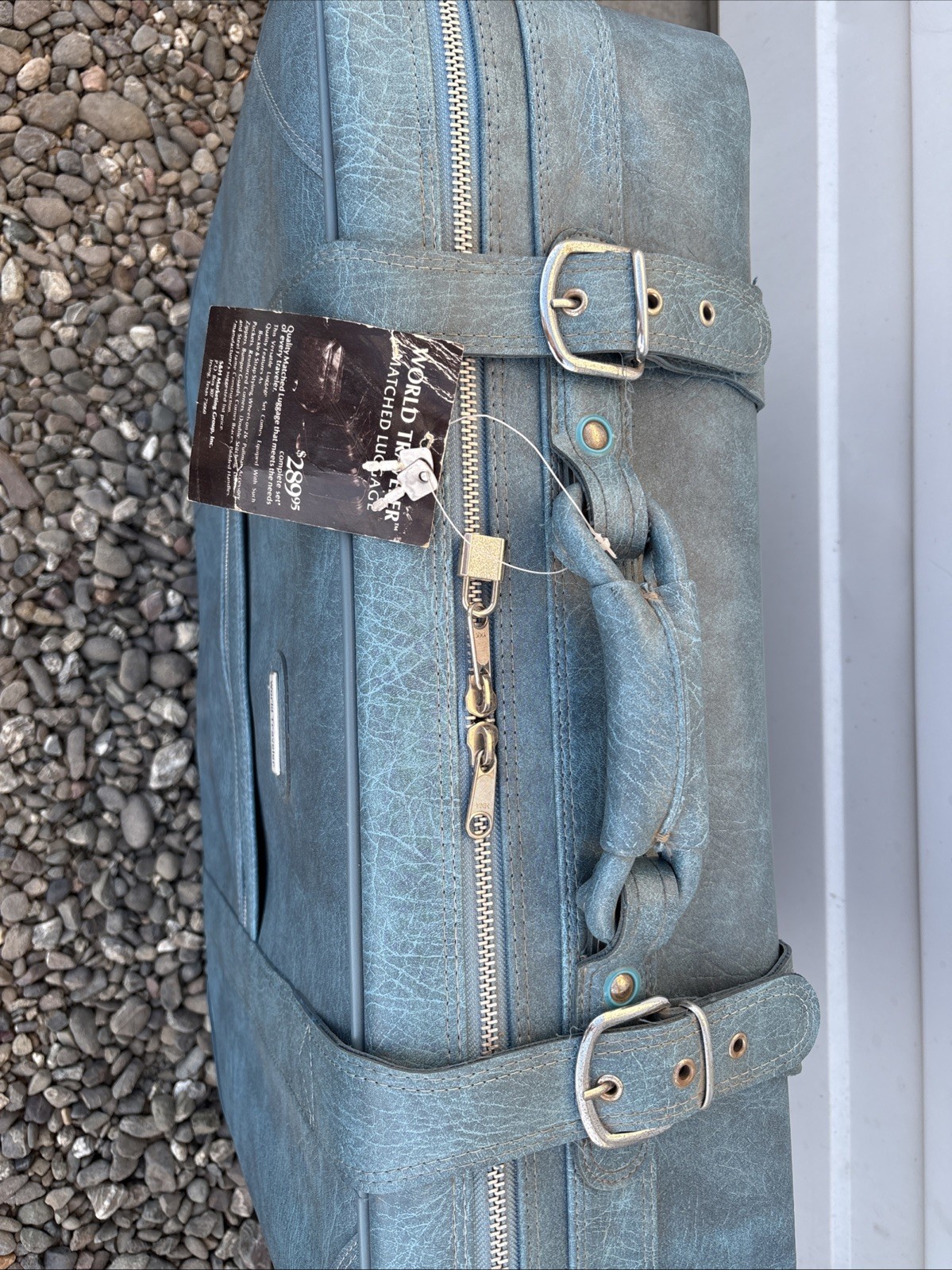 1970s Blue Faux Leather Luggage 5 pc Set New Vista Dallas includes Keys Lock NOS