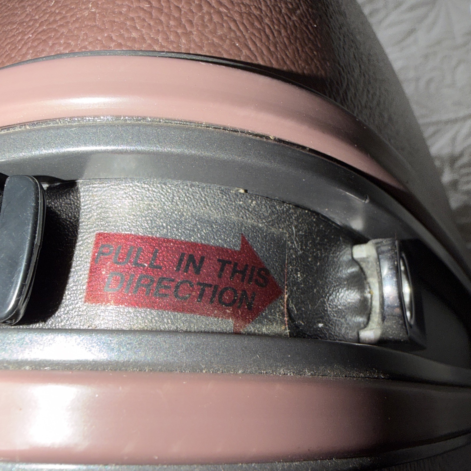 Vintage Rare Samsonite Silhouette 4 Hard Shell Suitcase 20″ w/ New Original Keys