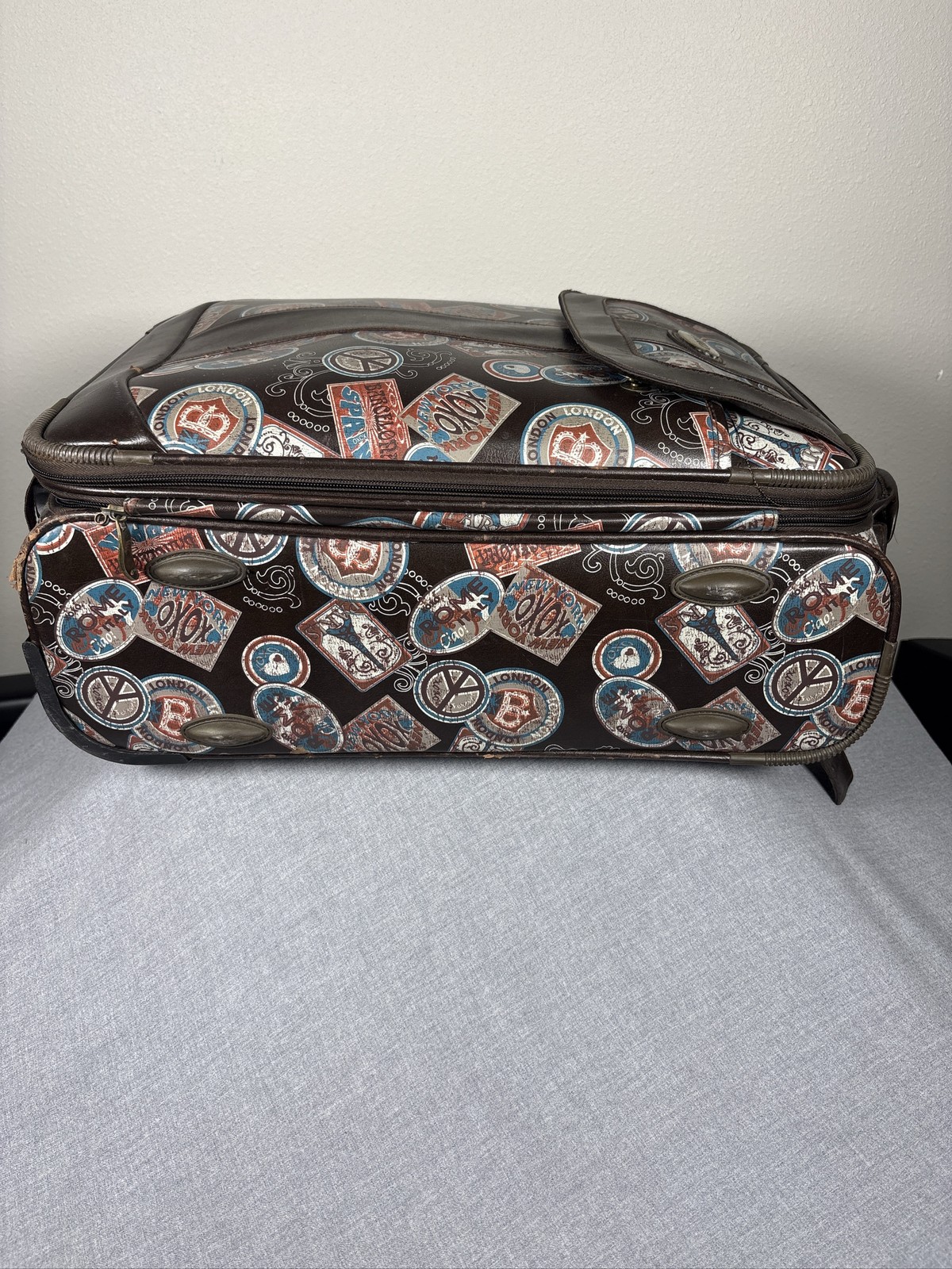 XOXO Leather Travel Print Brown Rolling Suitcase Carry On Luggage Bag