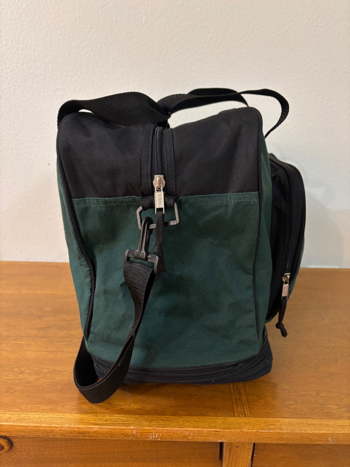 Totes Expandable Duffel Bag Forest Green Carry On Travel Bag Vintage 1990’s