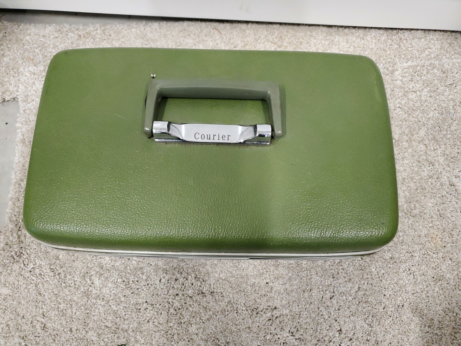 Vintage Sears COURIER by SAMSONITE TRAVEL TRAIN MAKEUP CASE Green Original MCM!