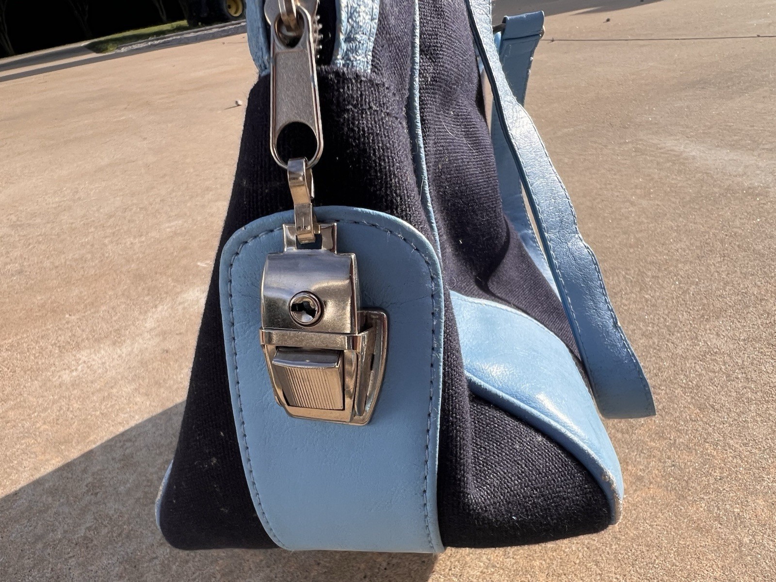 Vintage Y2K Roxy Blue Canvas Tote/Carry On No Key