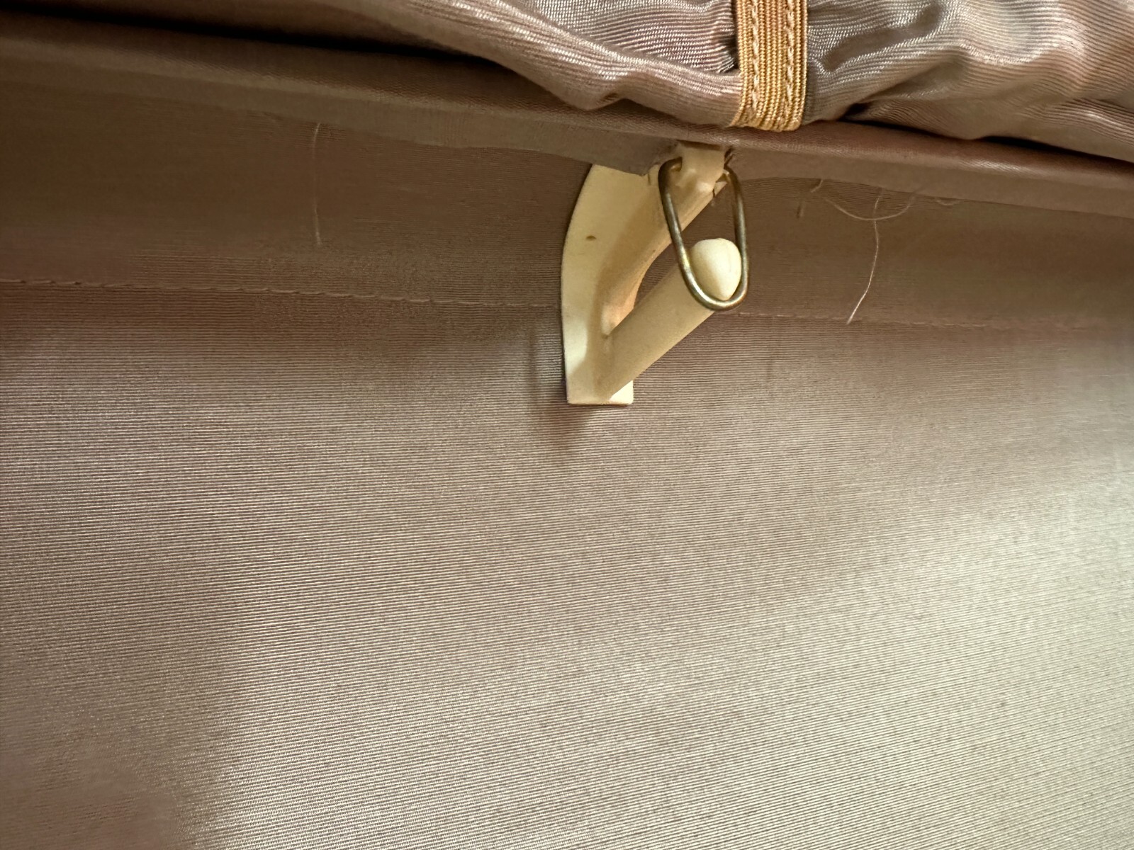 Vintage Samsonite Shwayder Suitcase 4551 Denver MARBLED Cream Tan APX 21″x17x8