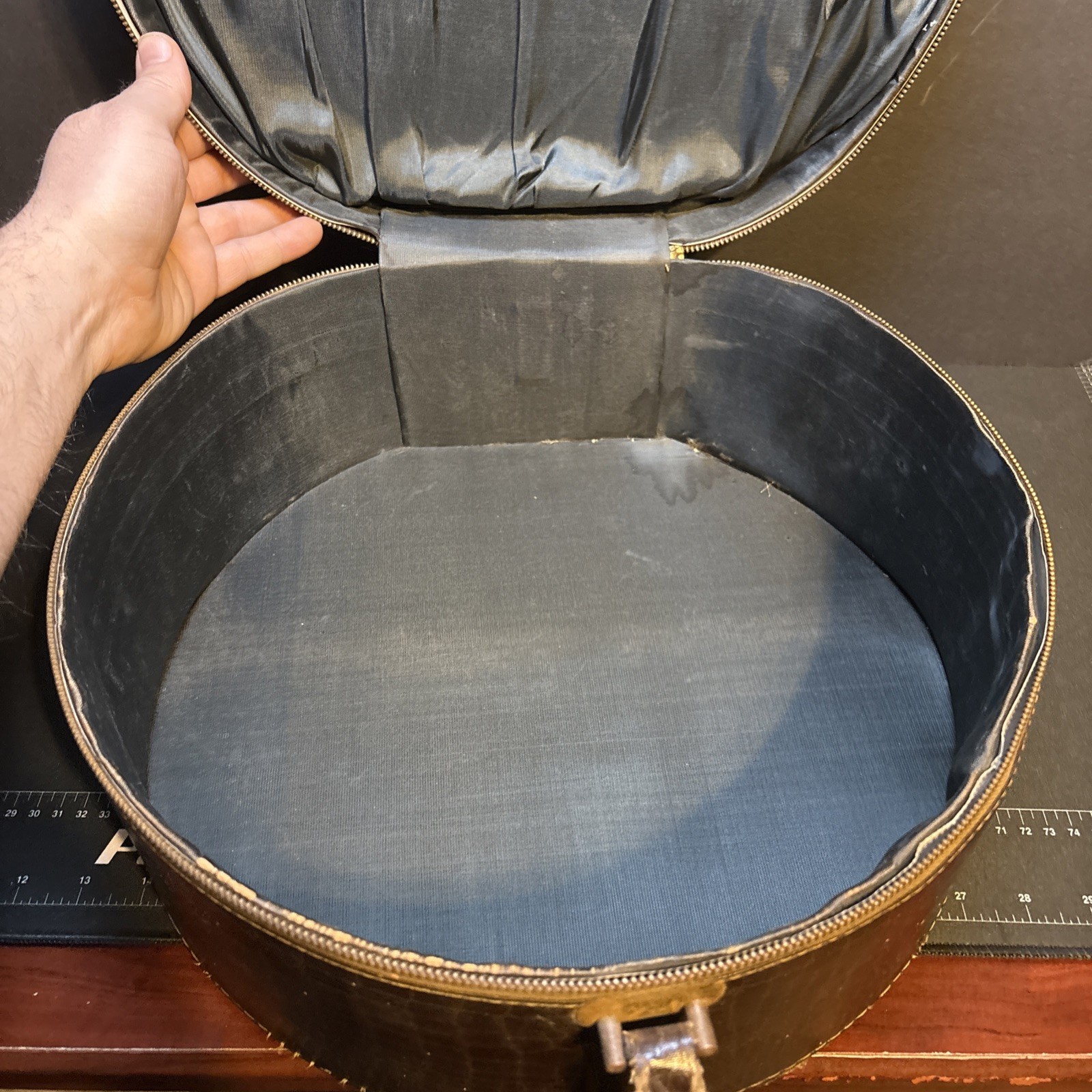 Antique Vintage Suitcase Round Hat Box Train Hard Case Faux Alligator