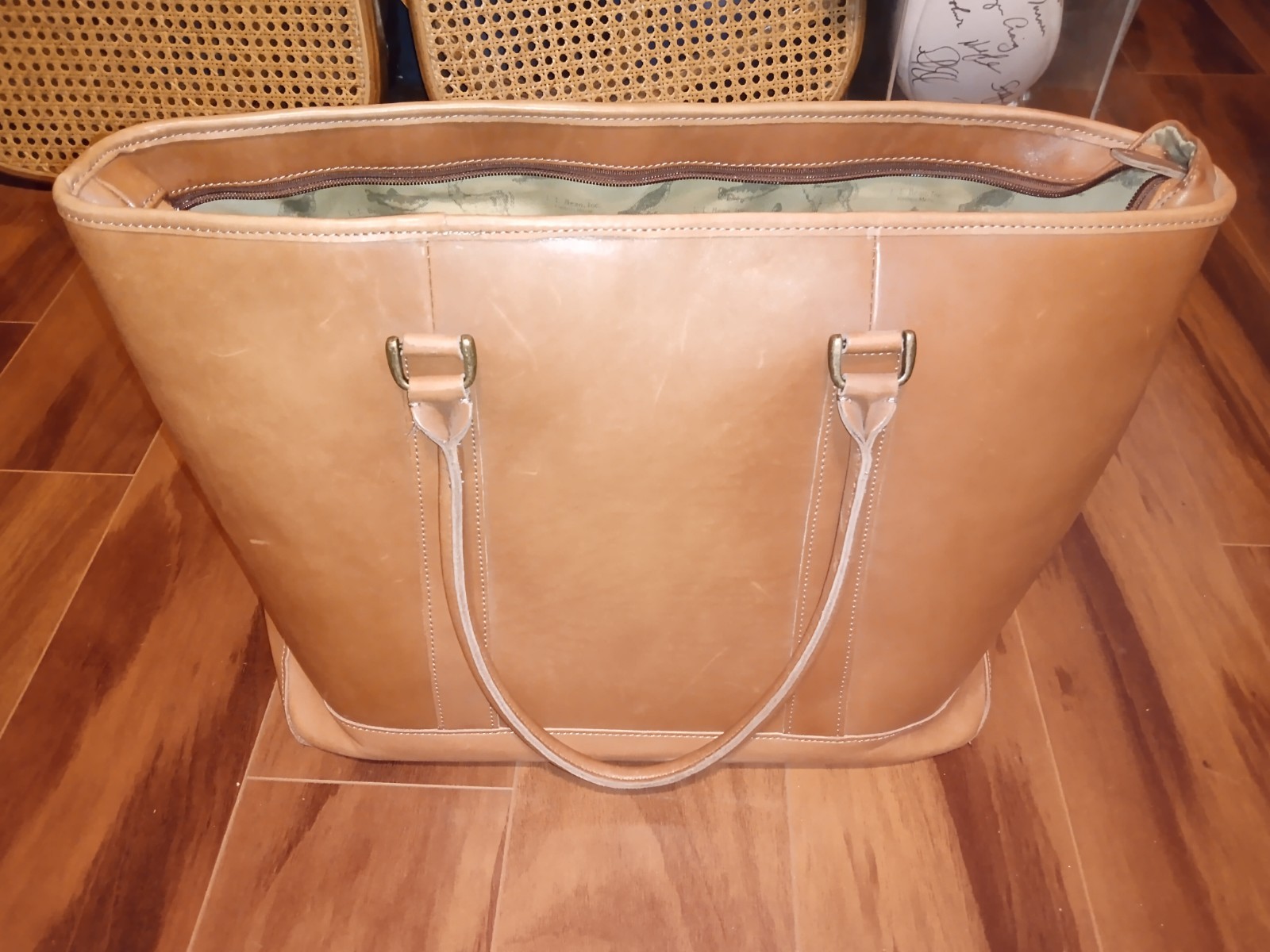 Classic L.L. Bean Iconic Solid Leather Large Tote Bag Hunting Shoulder Carry