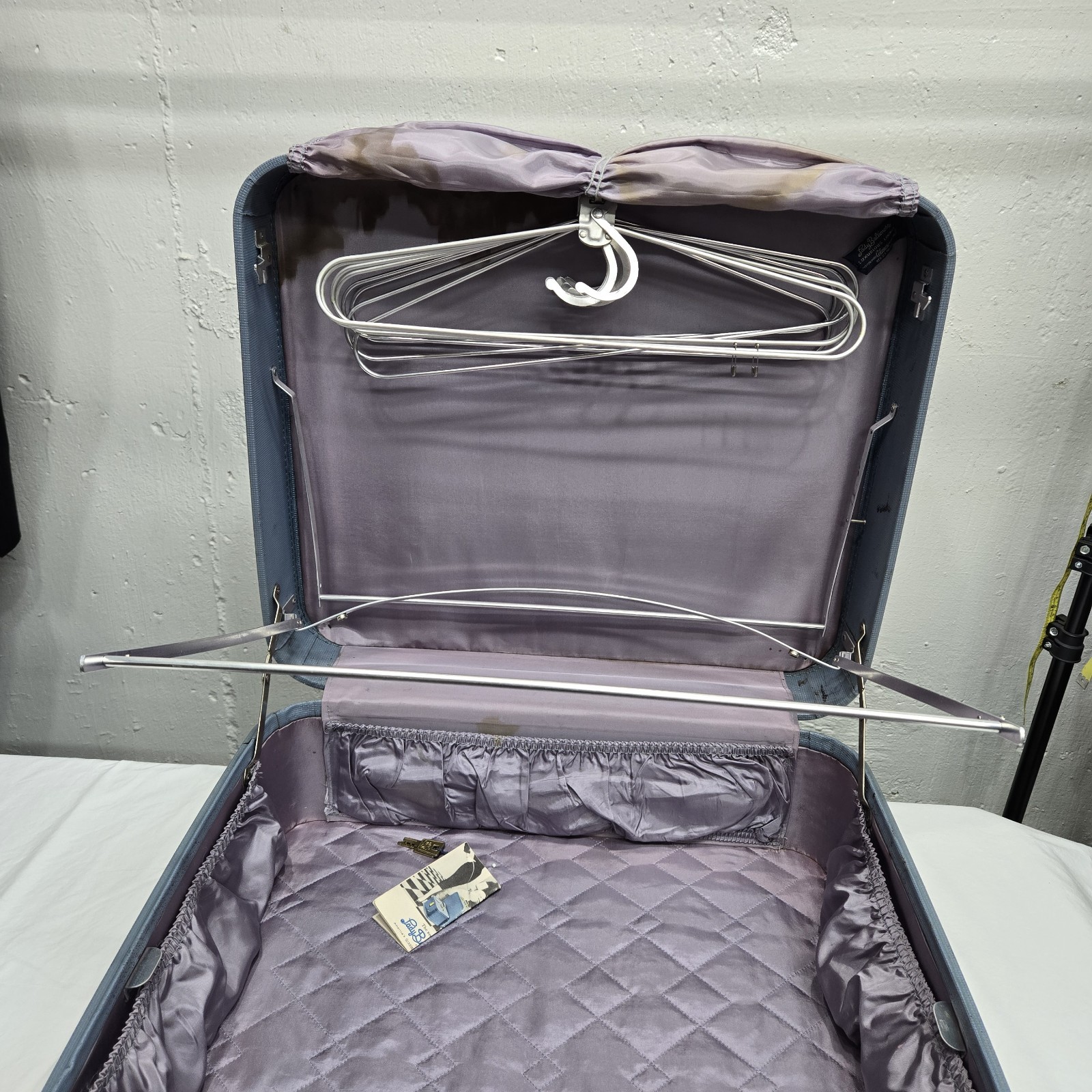 Vintage Lady Baltimore Garment Suitcase; Rust W/Rust Satin Inter; Hangers & Key