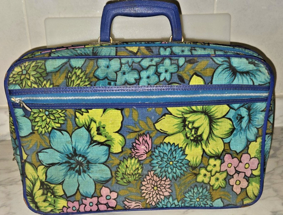 VTG Bantam Travelware Child Suitcase vibrant psychedelic floral 1960-70s Hippie