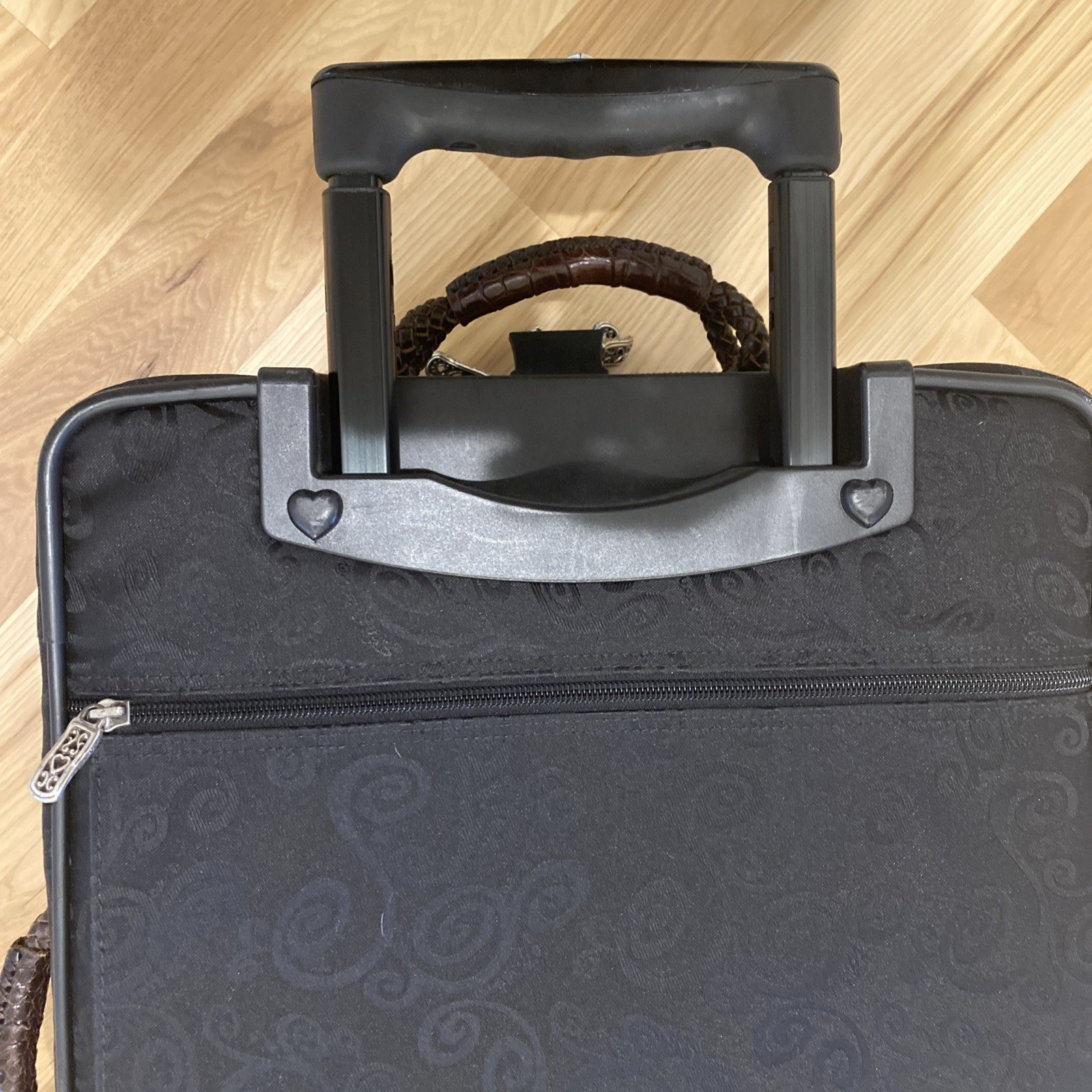 Brighton 22″ Black Brown Croc Rolling Carry On Luggage