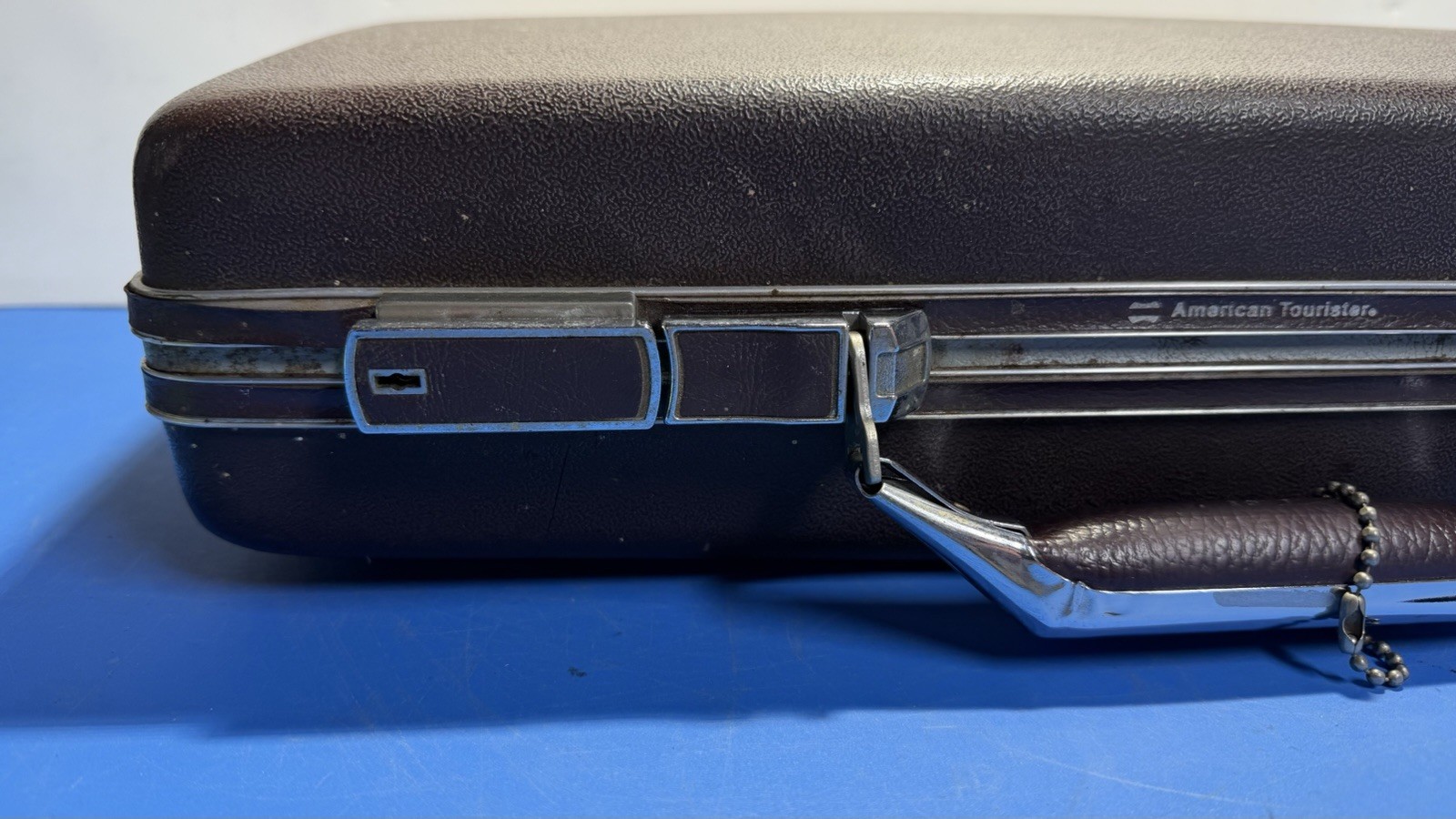 Vintage American Tourister Hard-Shell Briefcase Attache Case Brown – No Key