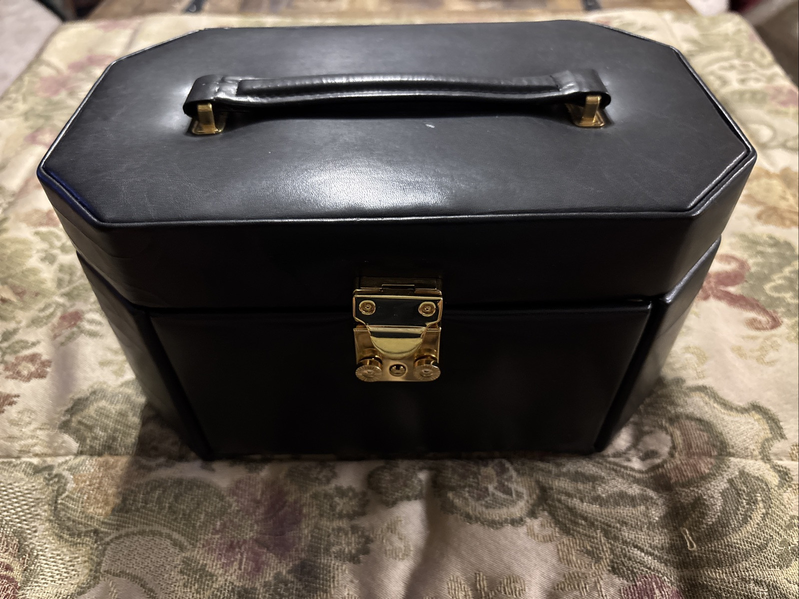 Vintage Octagon Travel Cosmetic Train Case Black 9x6x6 W/ Mirror Keys New In Box