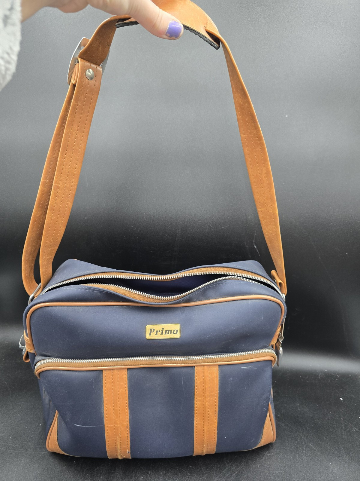 Vintage Prima Travel Bag Leather Shoulder Strap Locking With Key Luggage Zip Up