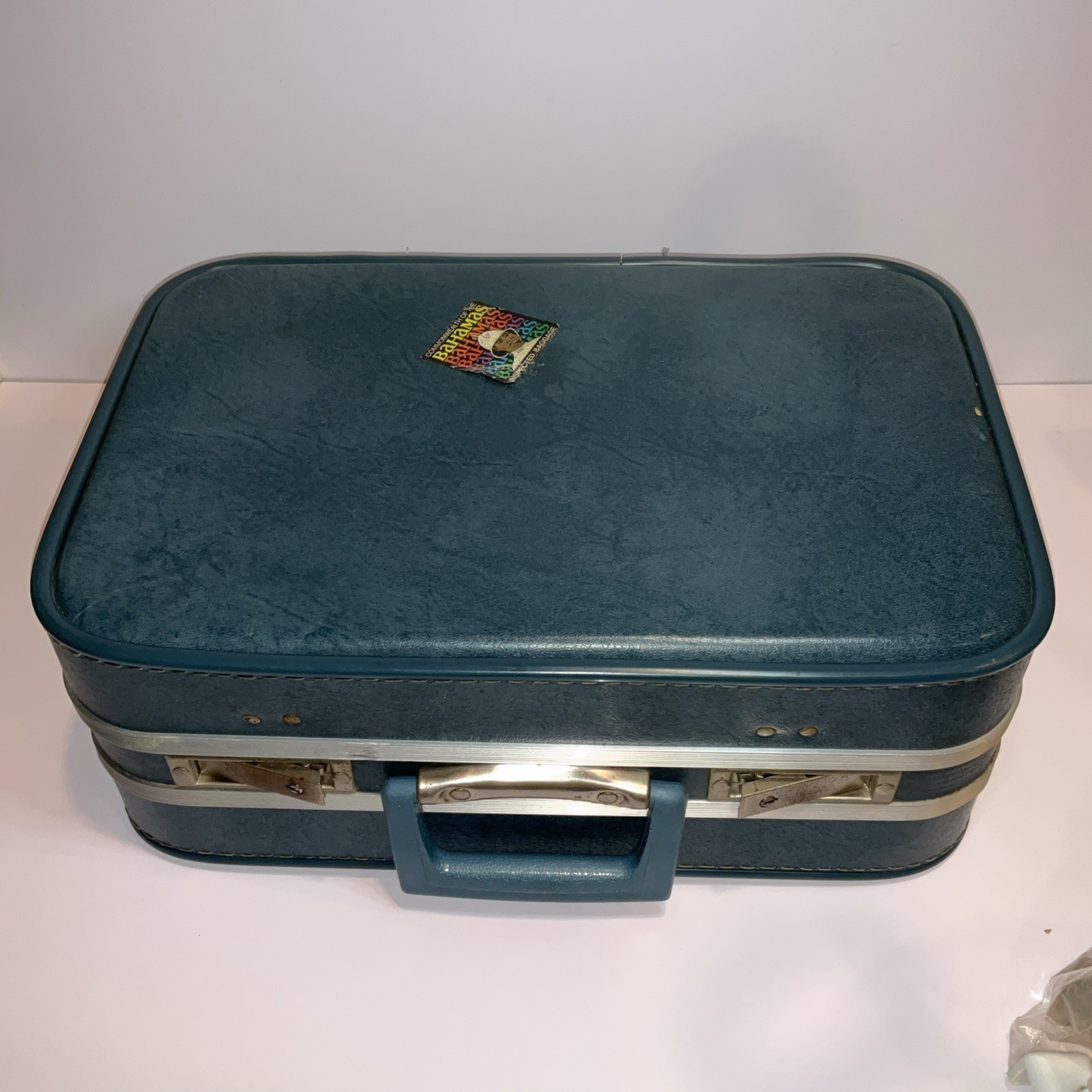 Vintage Blue Train Case Hard Shell Makeup Suitcase w/ Mirror Lock No Key