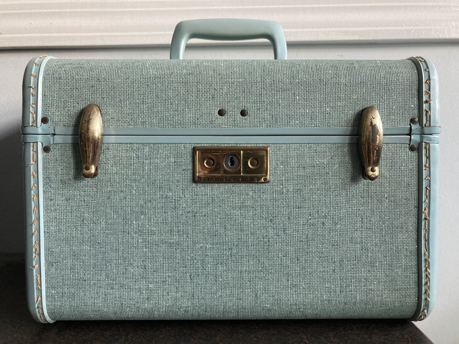 HAWAIIAN BLUE SAMSONITE STREAMLITE TRAIN BEAUTY CASE TRAVEL MAKE UP WITH KEY VTG