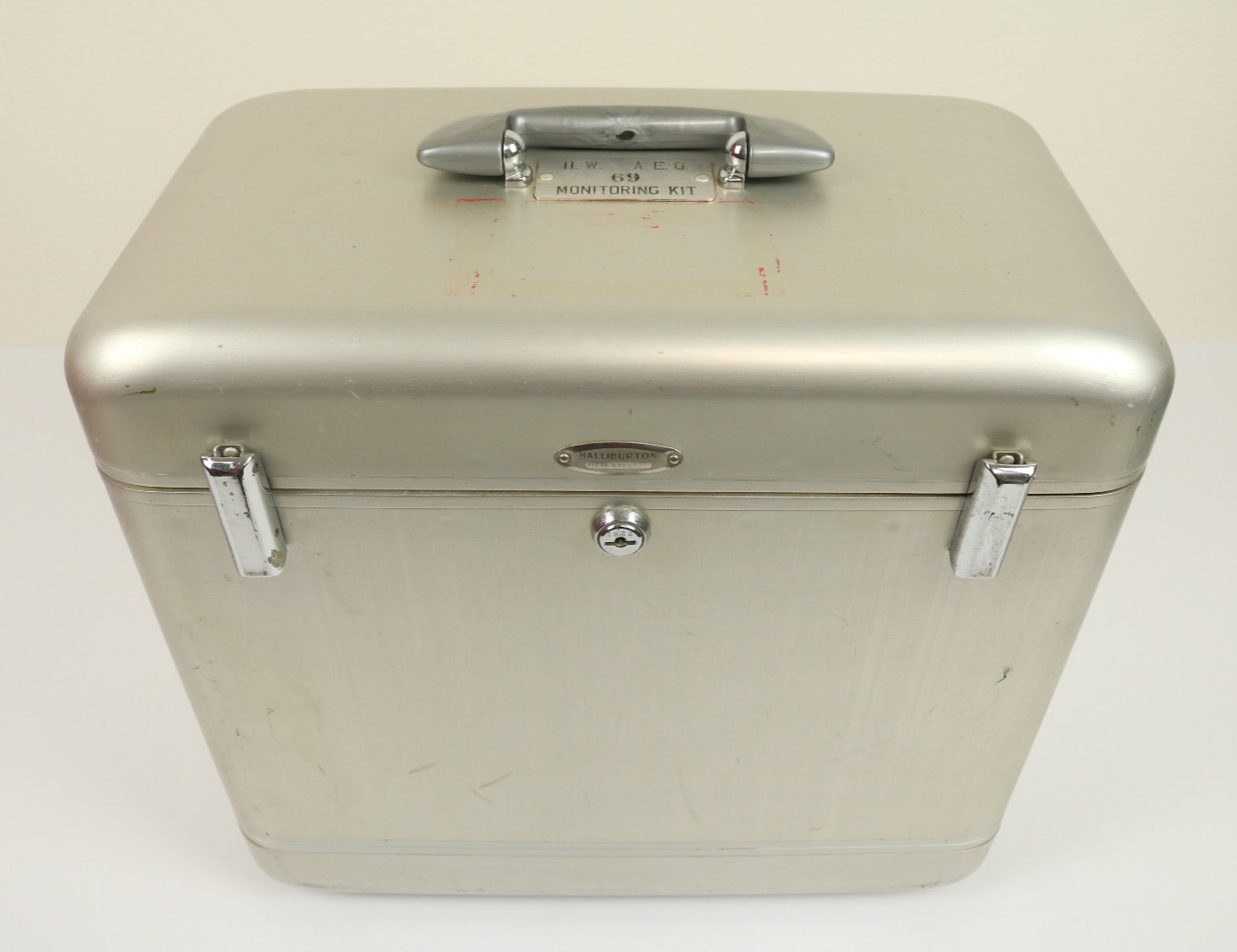 Vintage Halliburton Pilot Case (No Key)