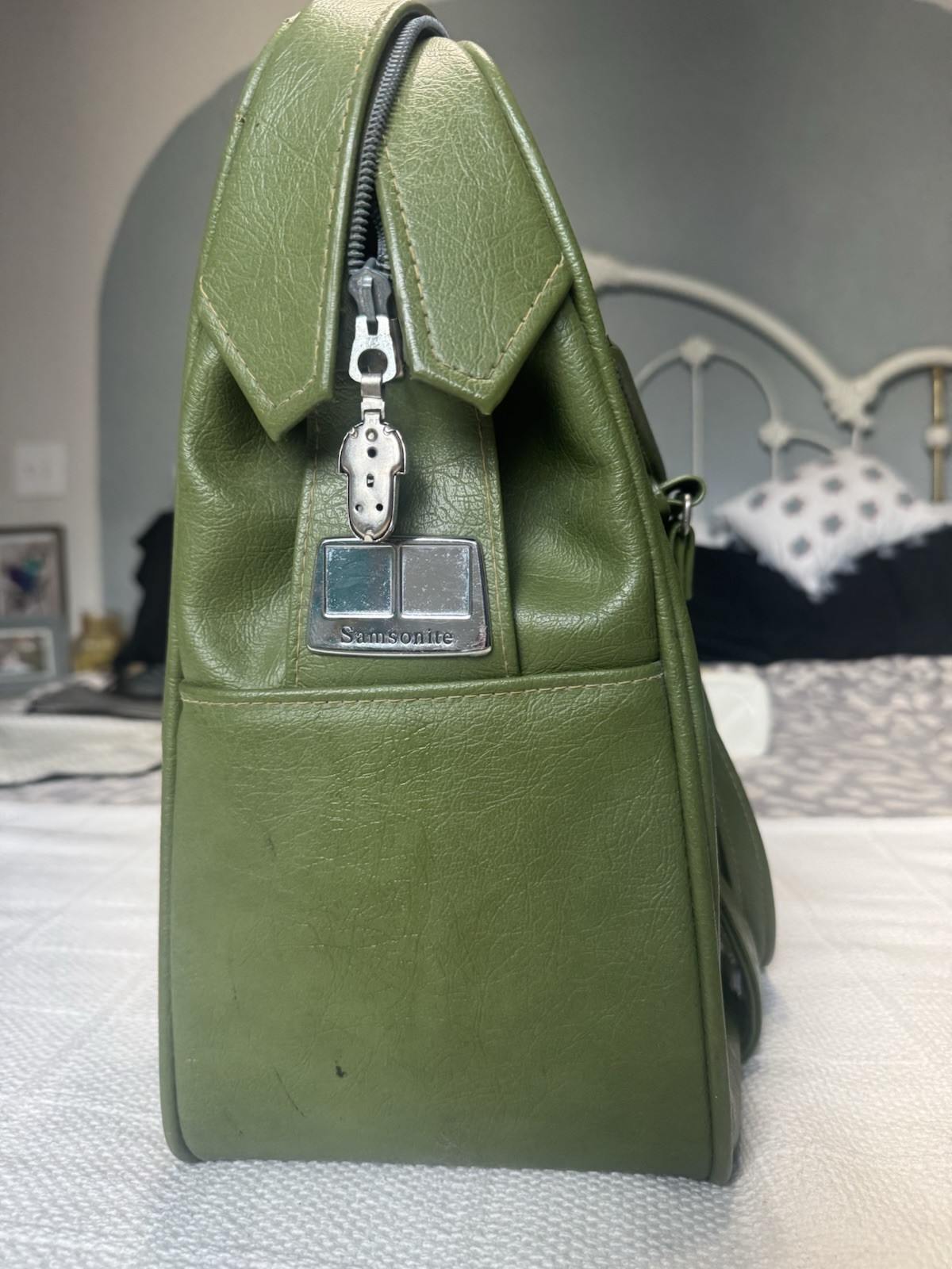 Vtg Samsonite Fashionaire Olive Green Leather Vinyl Carry On Suitcase Bag