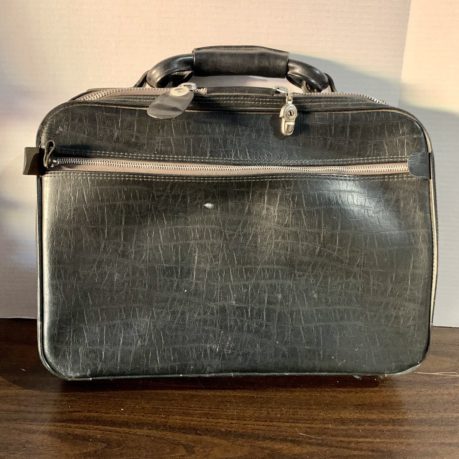 Vintage Peter’s Bag Corp Bantam Travelware Black Overnight Suitcase