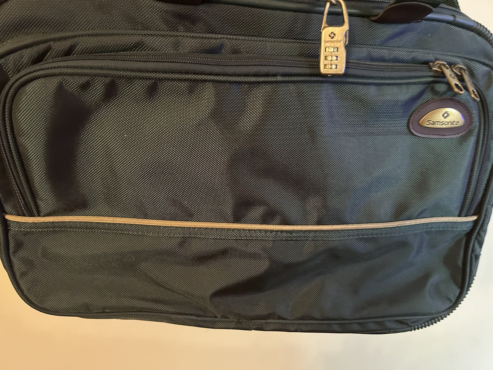 2 VINTAGE SAMSONITE “ULTRALITE 2” BAGS -HUNTER GREEN-DURABILITY- NEVER USED!