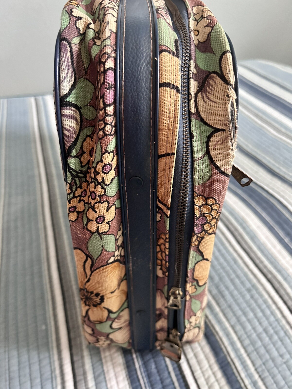 Vintage Japan Retro Boho Floral Suitcase Travel Bag 60s 70s Laptop Bag?