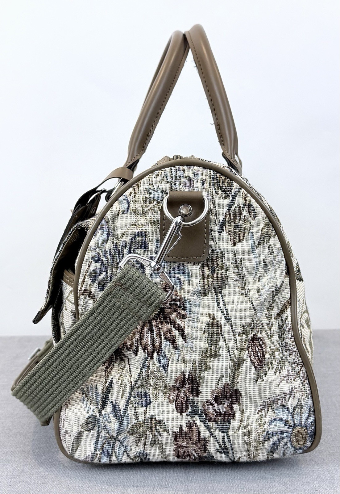 Vintage Jordache Floral Tapestry Travel Duffle Bag Carry On Weekender Overnight