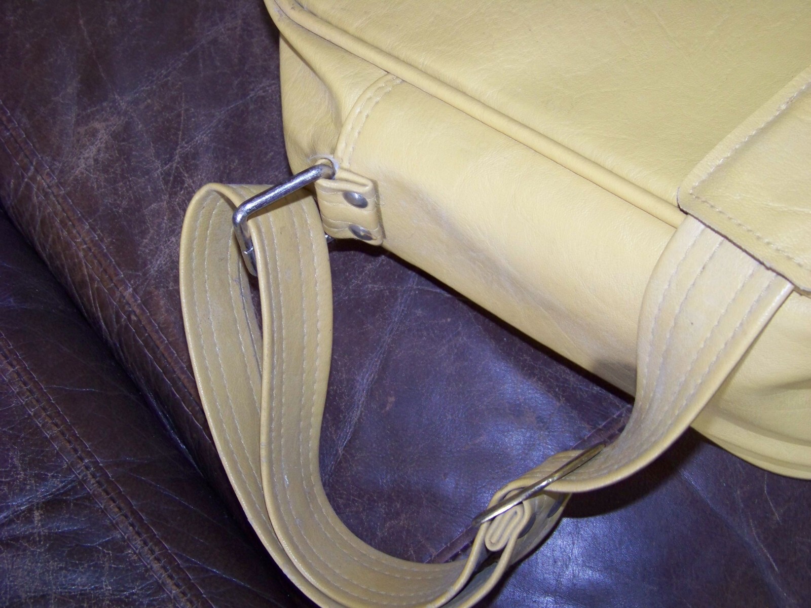 Vintage Samsonite Montbello II Shoulder Bag – 12″ x 11″ x 5.5″ – Yellow