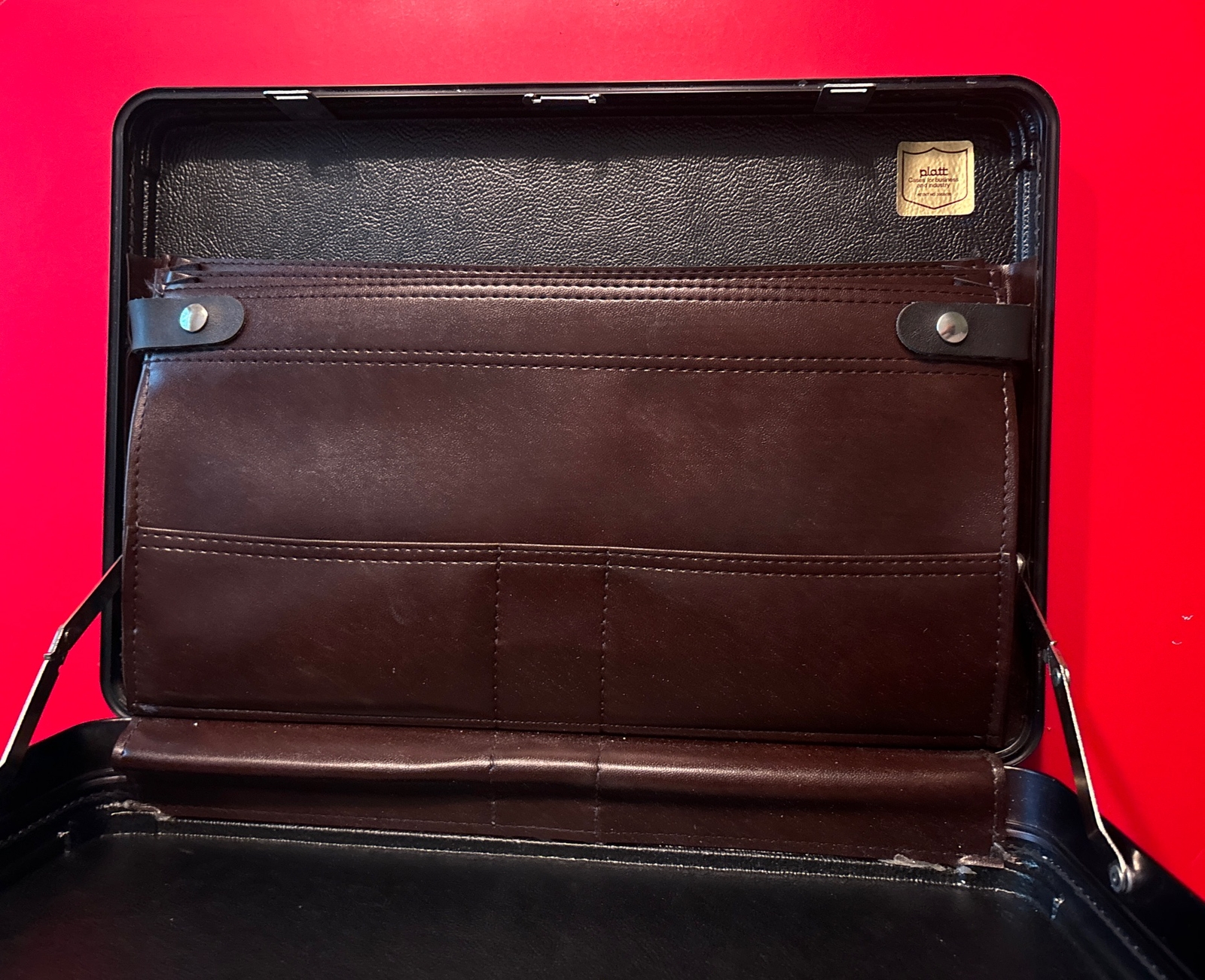 1980’s Vintage Platt Brown Lawyer Business Briefcase Attache Case With Lock NICE