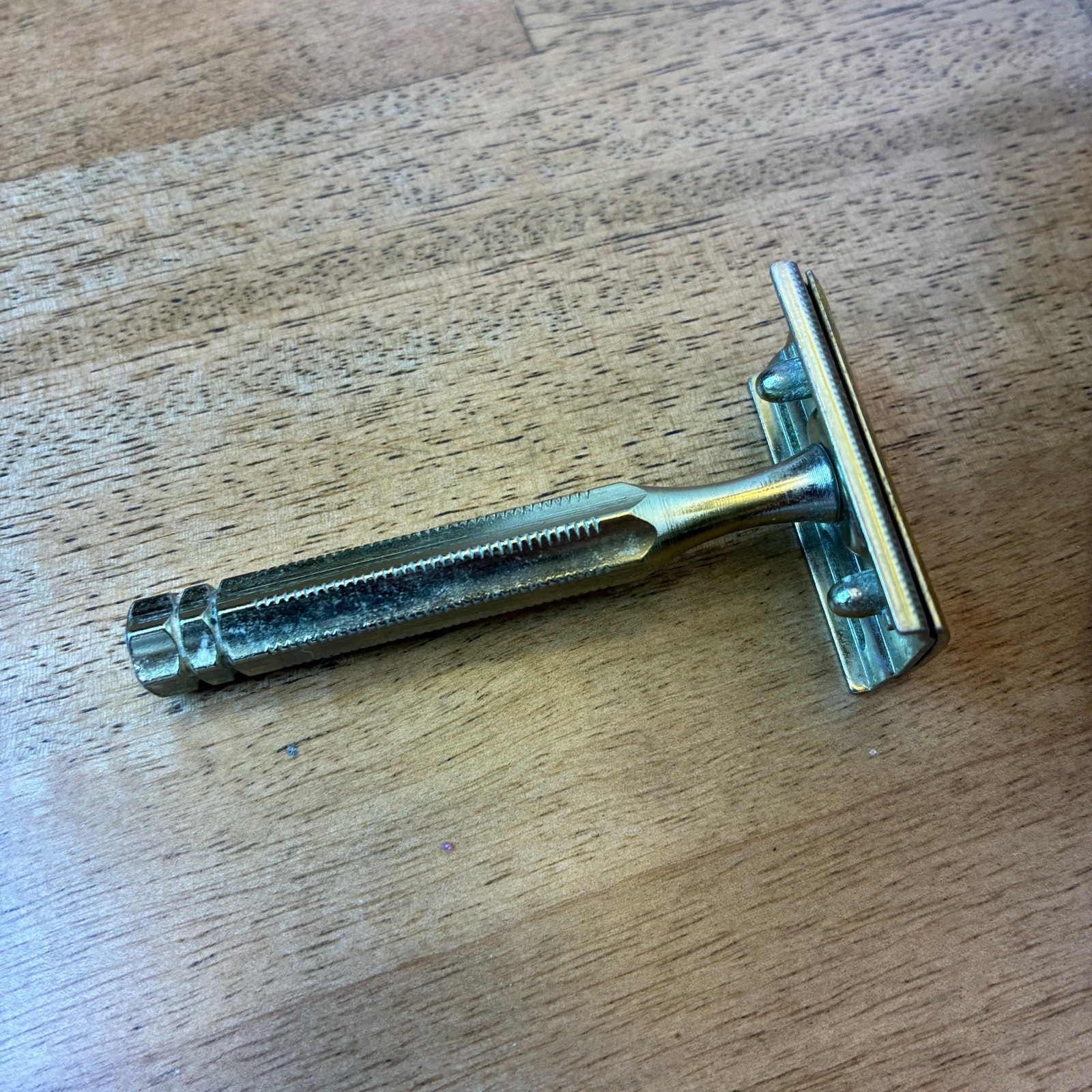 Vintage 1940s Tuck-Tite Cowhide Leather Men’s Travel Kit Gillette Razors Brush