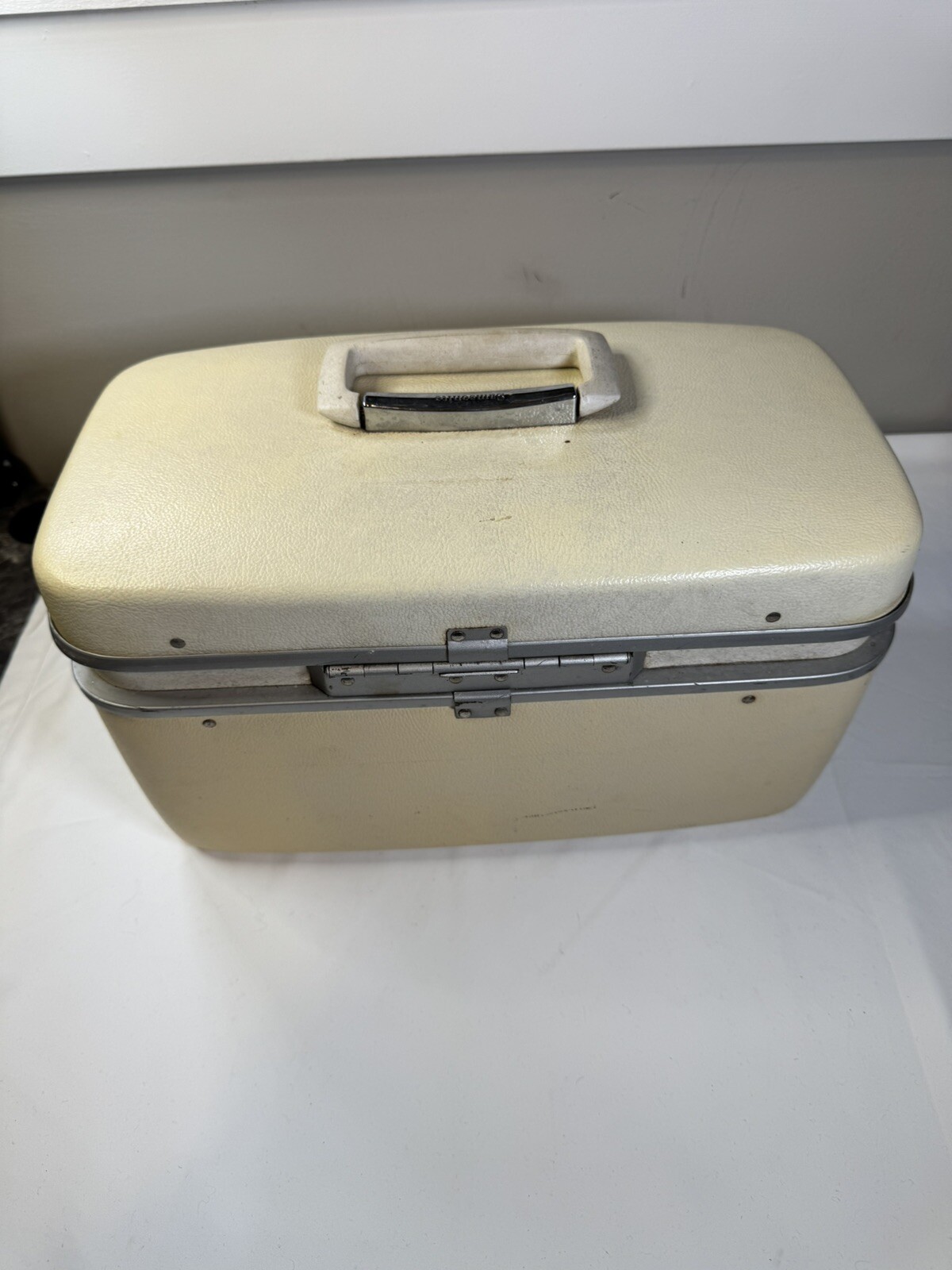 Samsonite Horizon Blue Train Cosmetic Makeup Case Carry On w/Key /Mirror