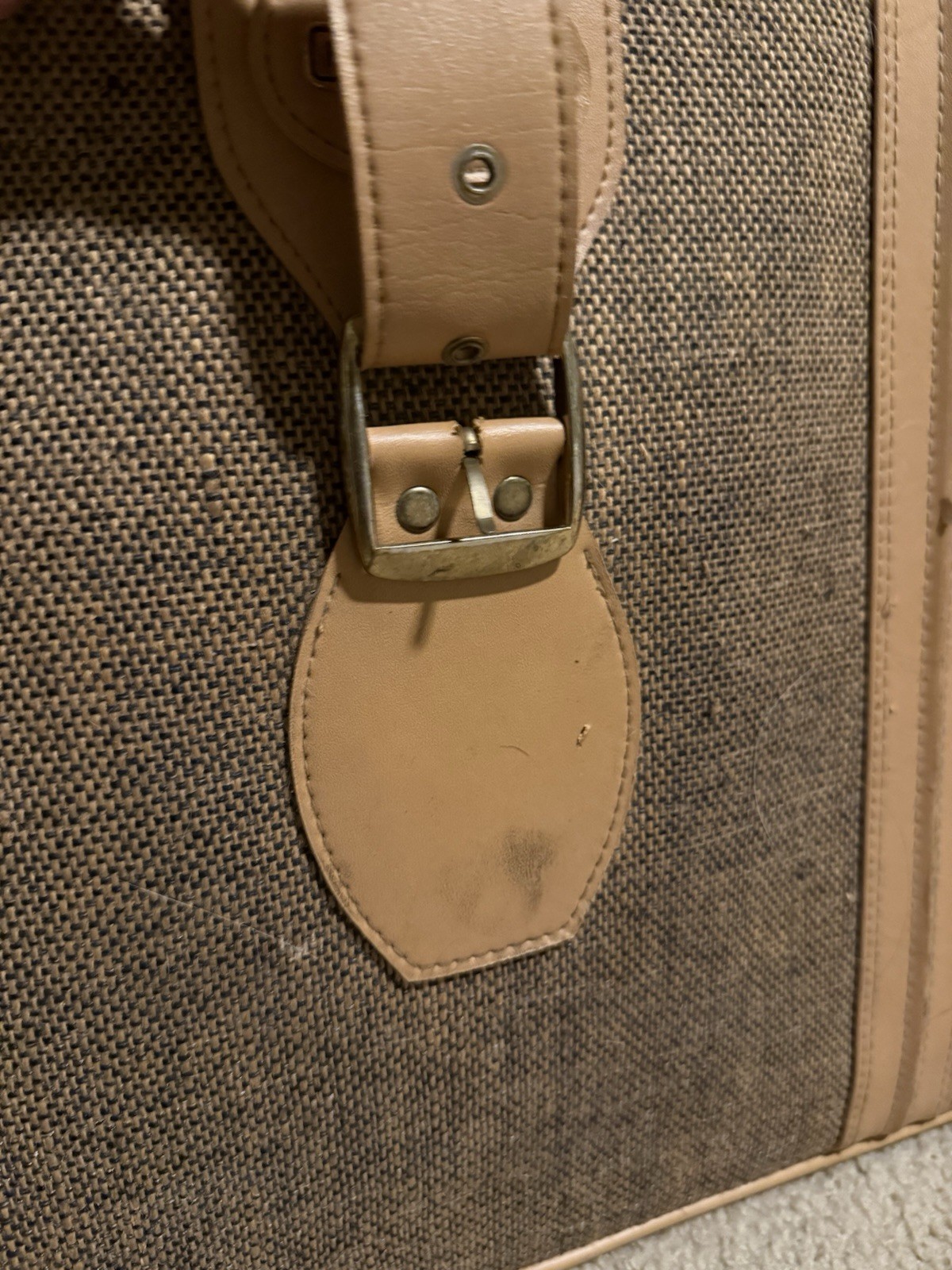 1960s Tweed Vintage Saks Fifth Avenue Suitcase Handheld Great Condition No Key