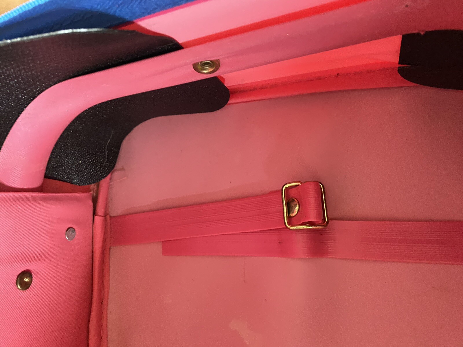 VINTAGE MERCURY LUGGAGE GOING TO GRANDMA’S KID’S SUITCASE PINK CAT GRANDMA