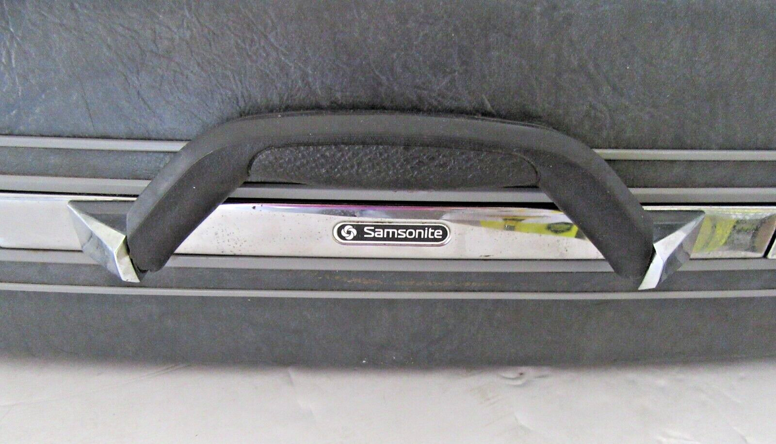 Vintage Samsonite Profile II Hardside 23″ x 17″ Suitcase with Key Gray