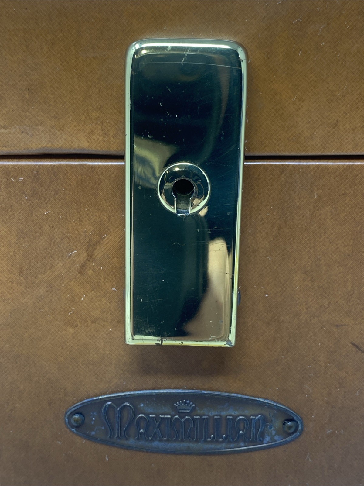 Vintage Maximillian Brown Train Case With Key Working Lock – Maxonite