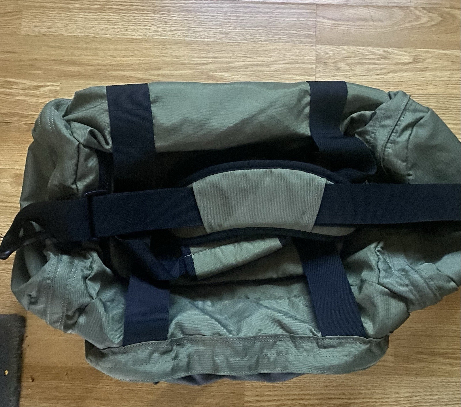 Eddie Bauer Duffel Bag Neutral Khaki Canvas, Weekender Preppy, 22x16x6