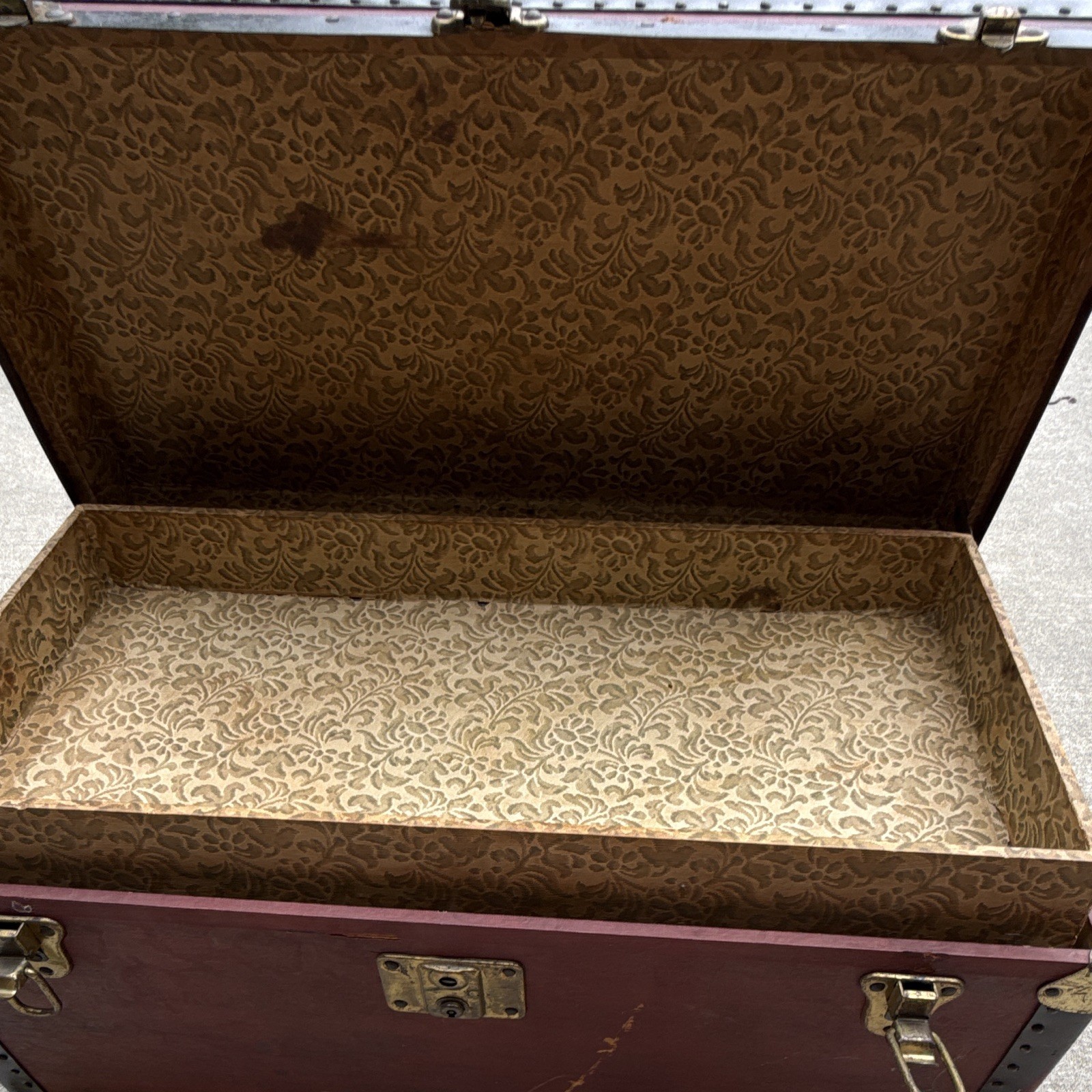 Vintage Steamer Trunk Hard Case Brown/Black Lockable Lined