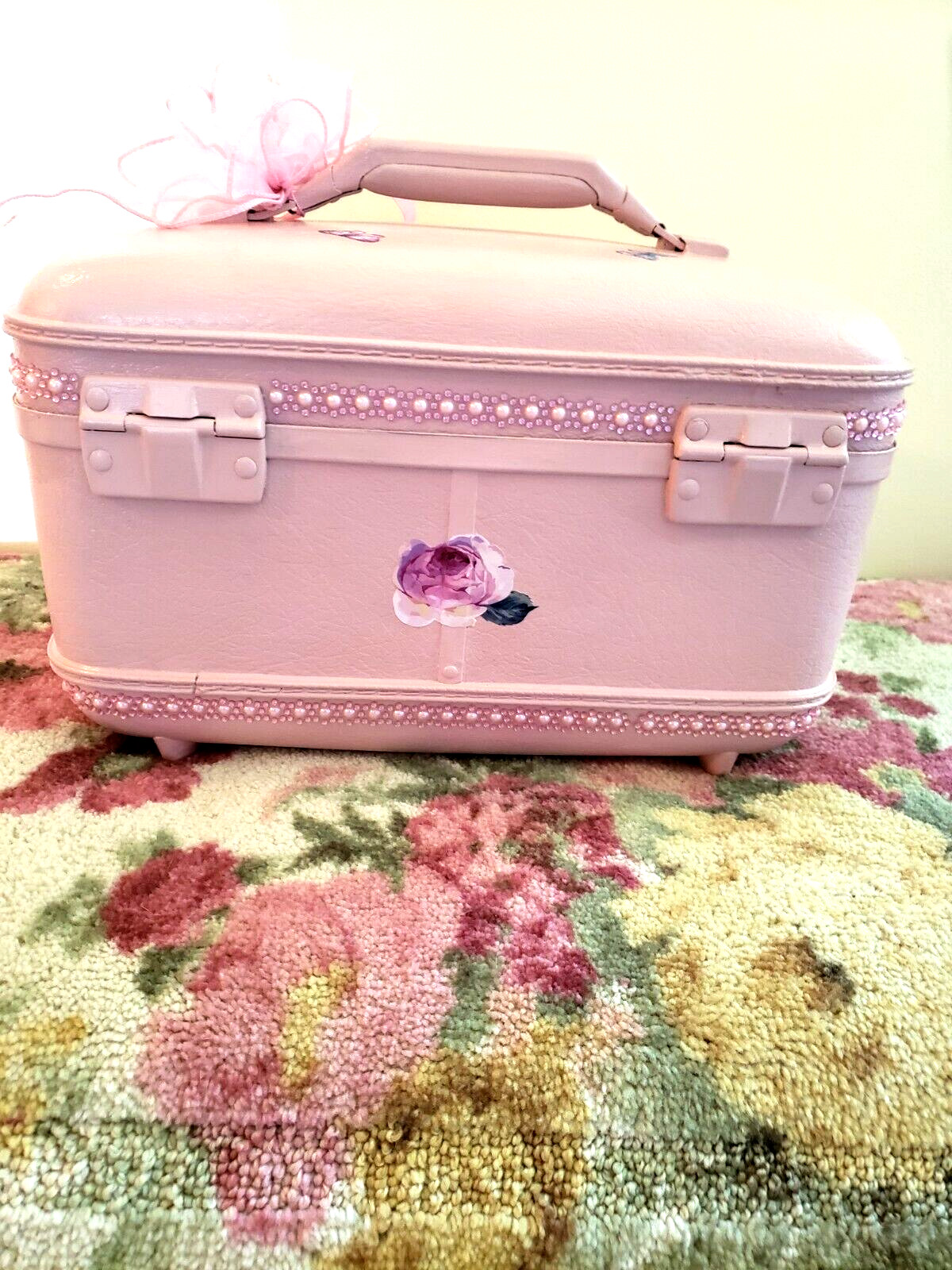 UPCYCLED/RESTORED VINTAGE AMERICAN TOURISTER TRAIN CASE